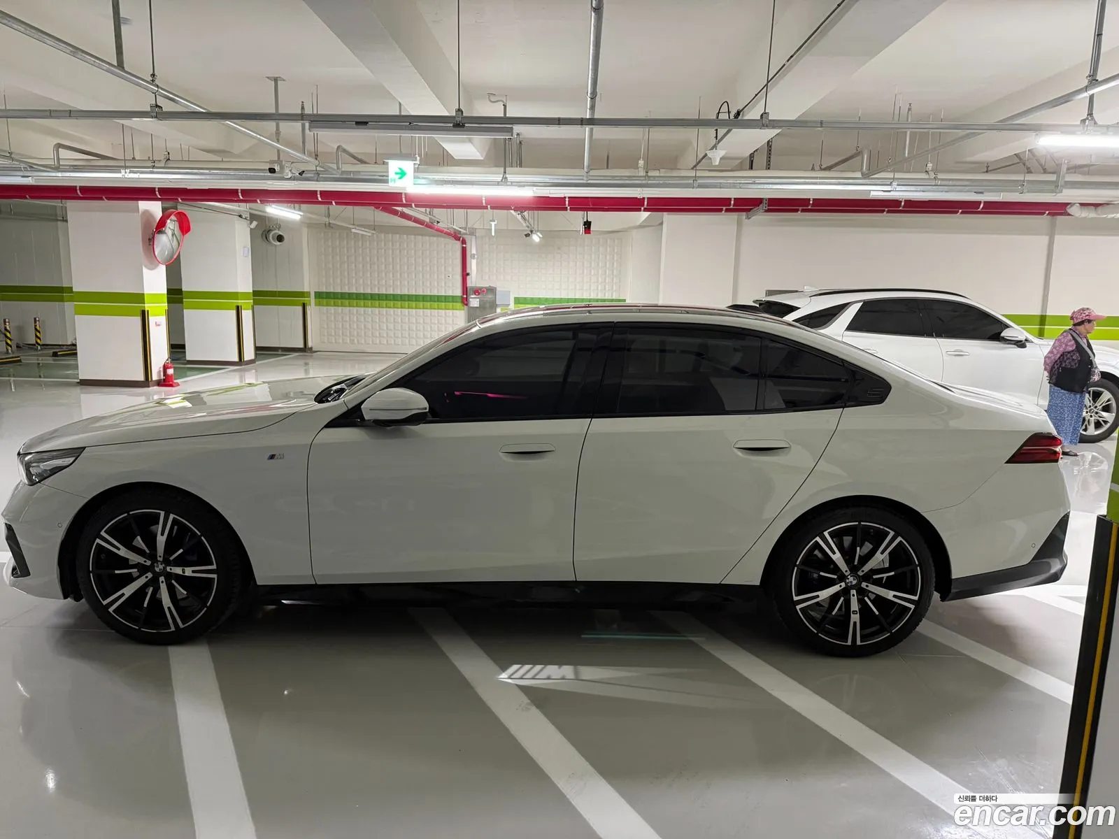 BMW 5 Series 2025 — 10