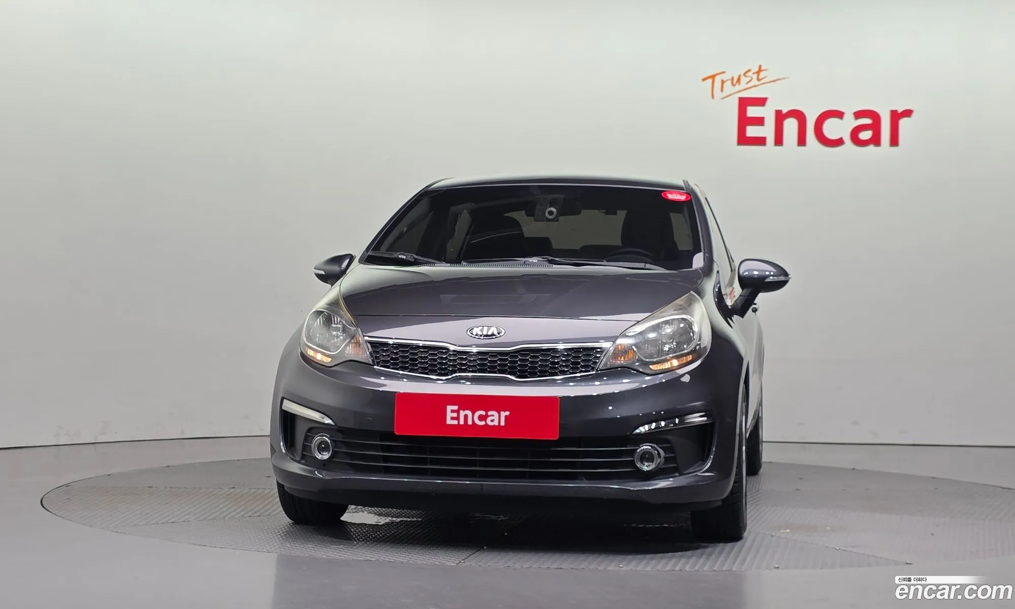 Kia Pride 2015 — 3