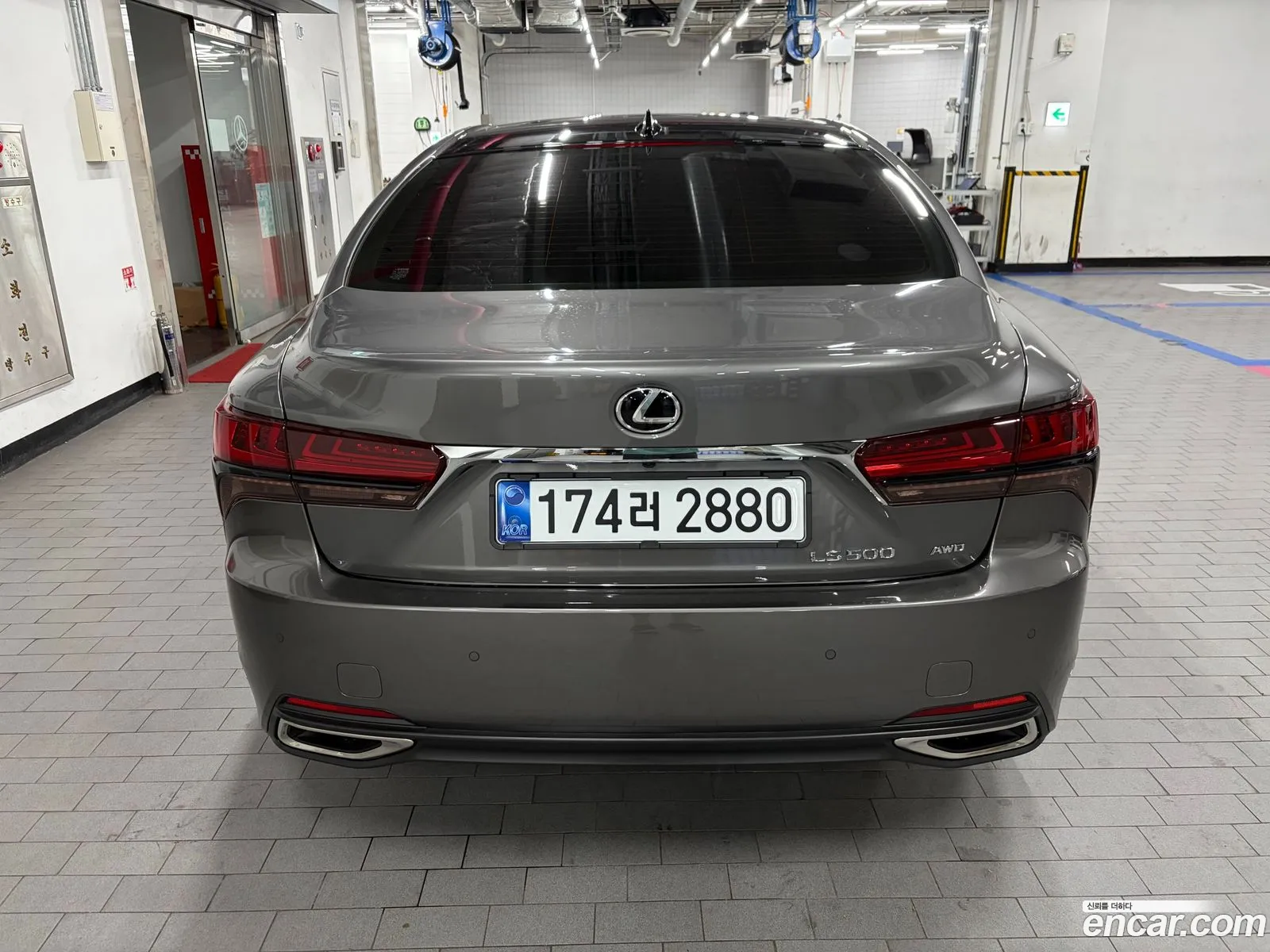 Lexus LS500 2025 — 6