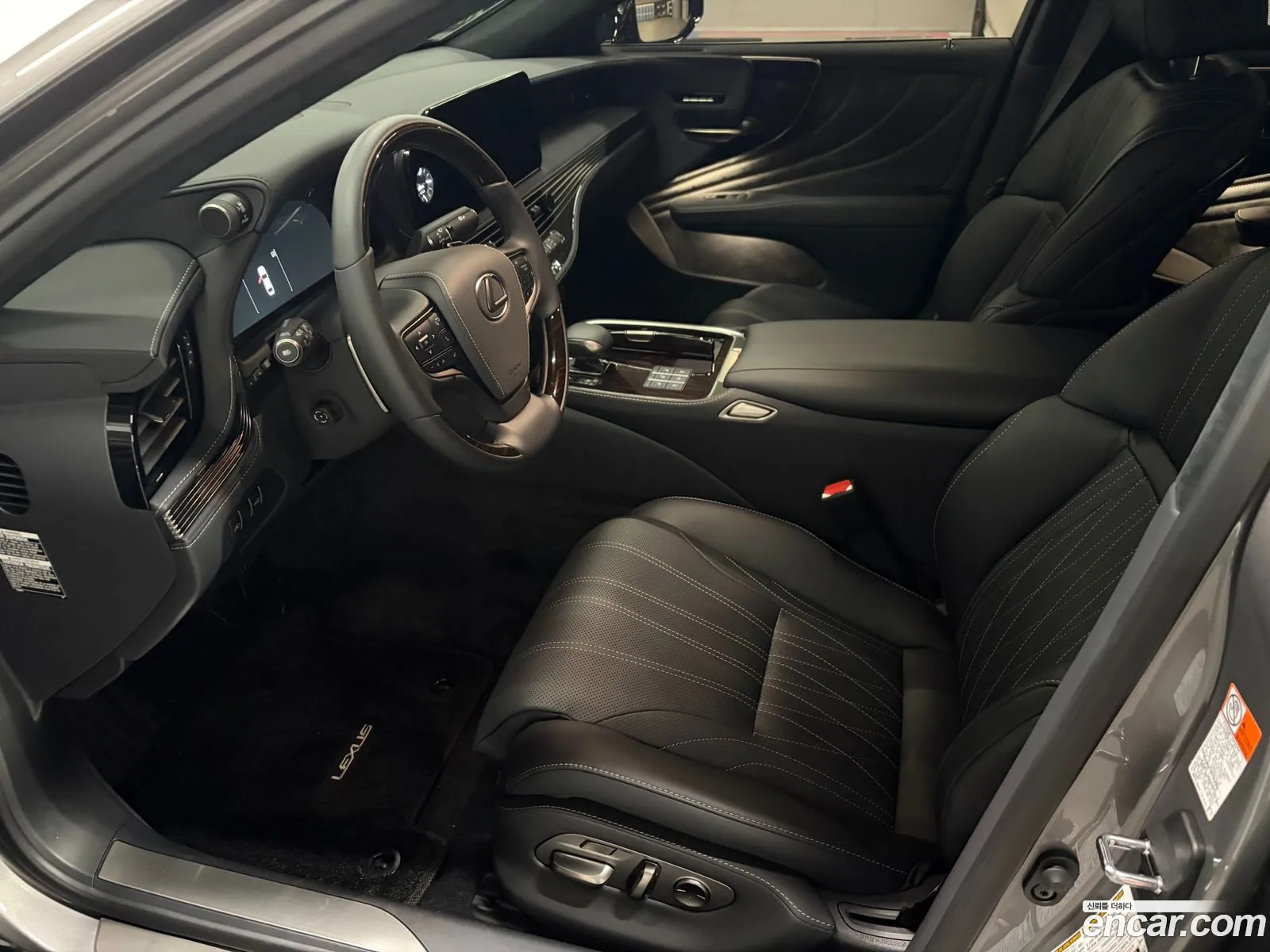 Lexus LS500