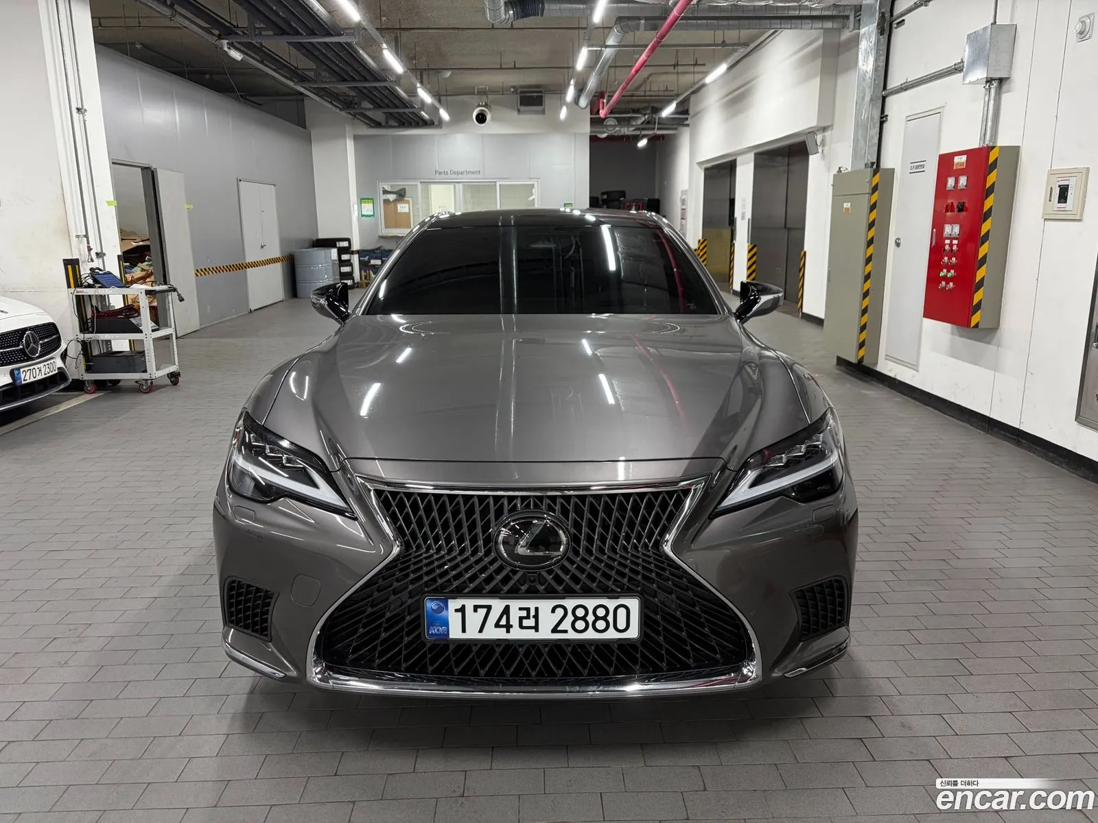 Lexus LS500 2025 — 11
