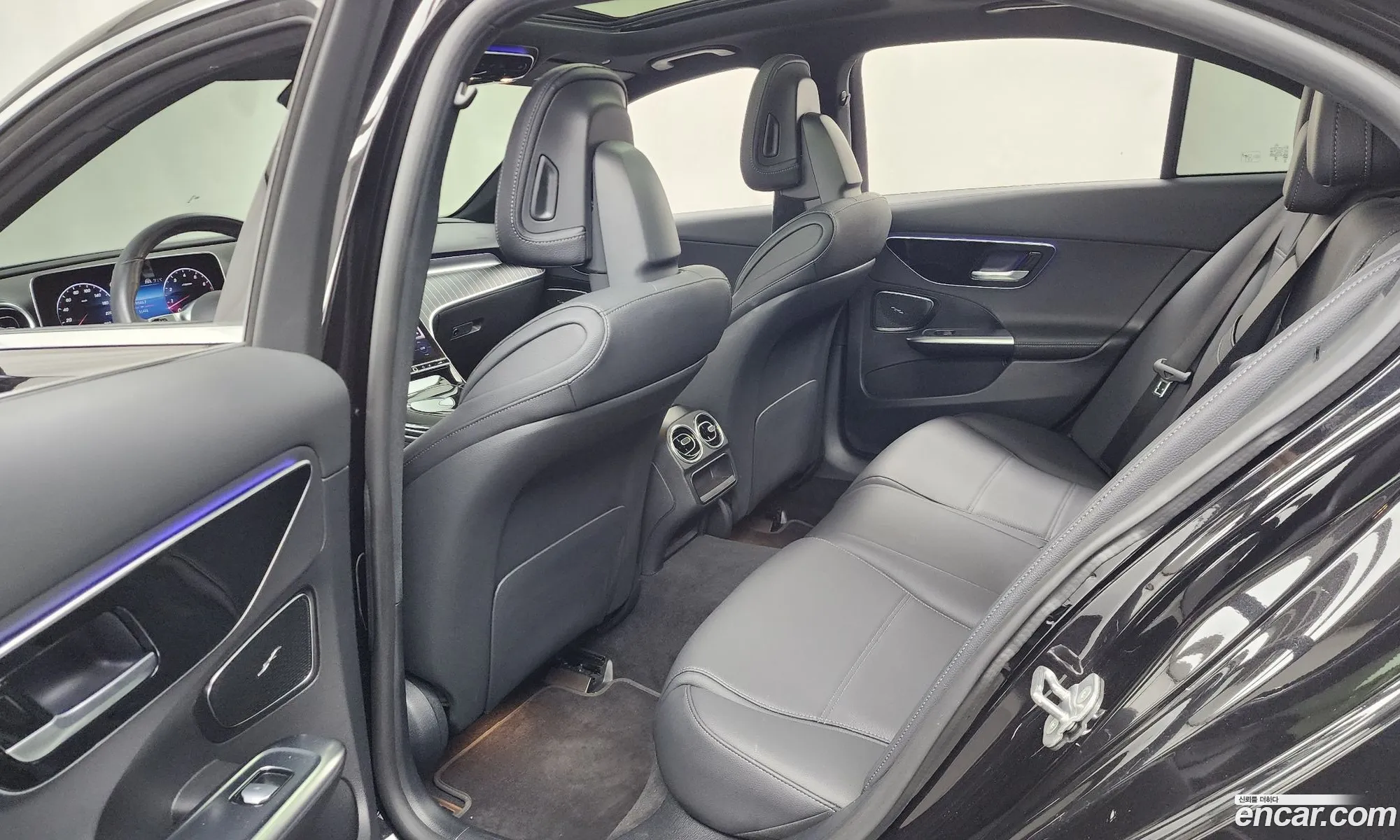 Mercedes-Benz C-Class W206 2023 — 20