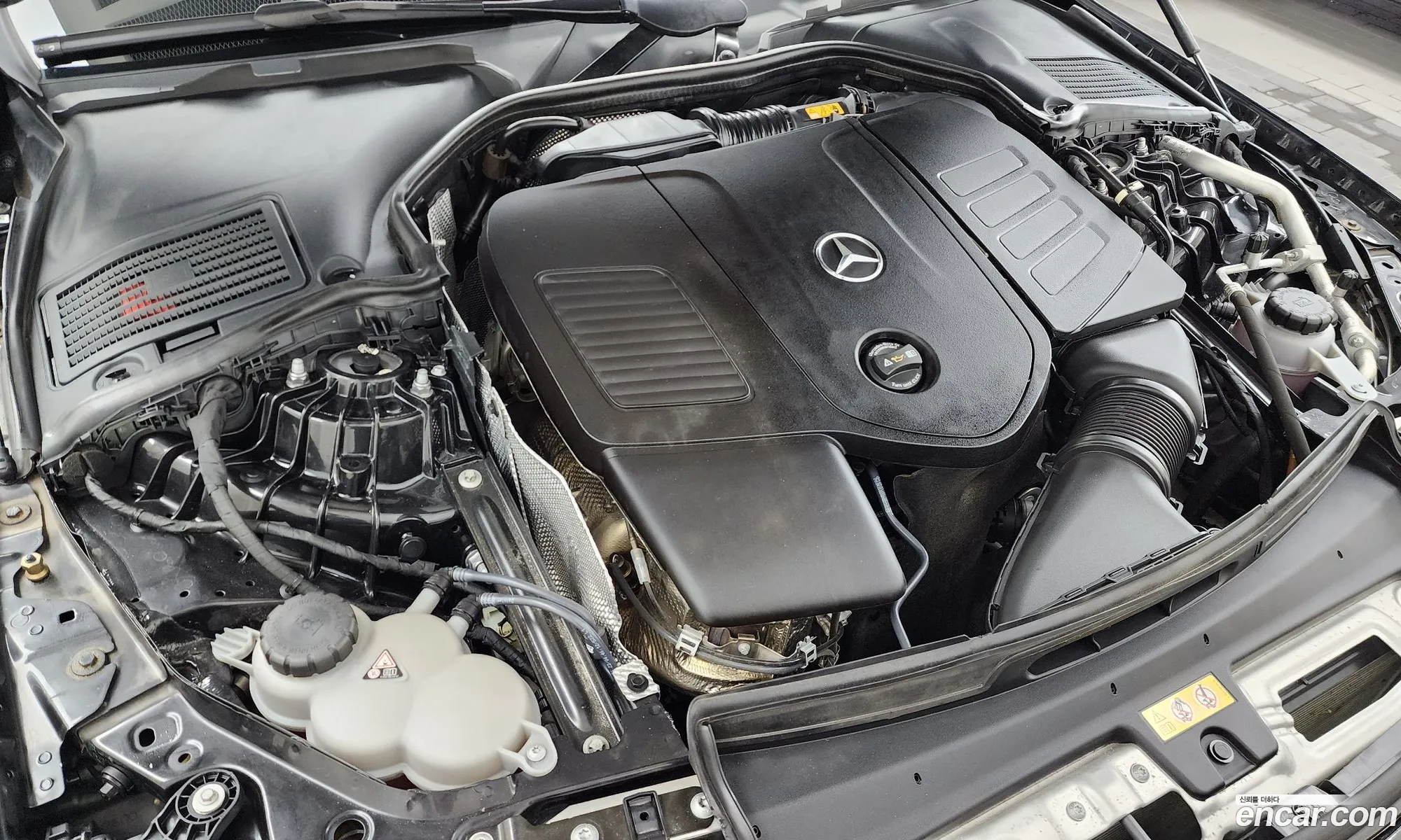 Mercedes-Benz C-Class W206 2023 — 17