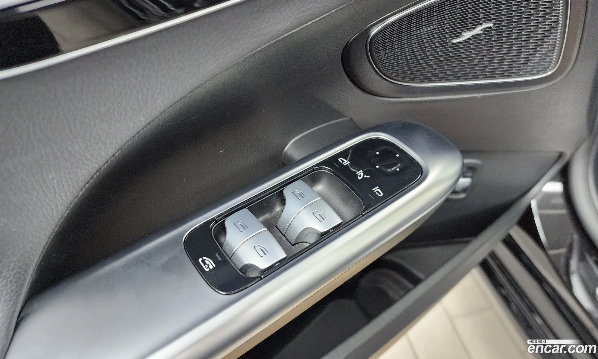 Mercedes-Benz C-Class W206 2023 — 29