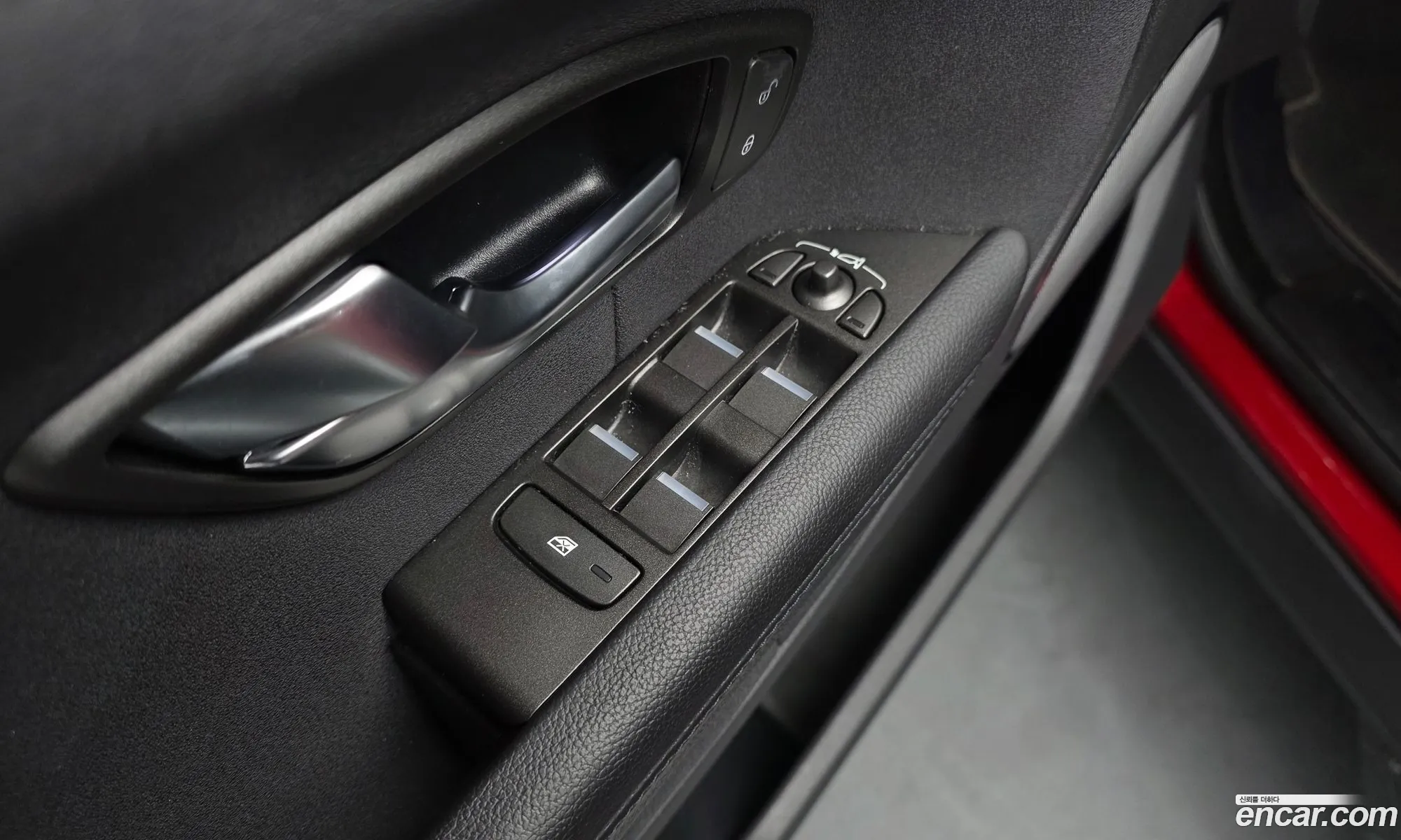 Land Rover Range Rover Evoque 2019 SALVA2BN2KH348838 — 17