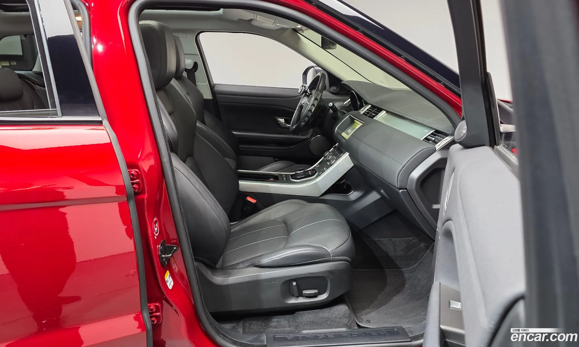 Land Rover Range Rover Evoque 2019 SALVA2BN2KH348838 — 23