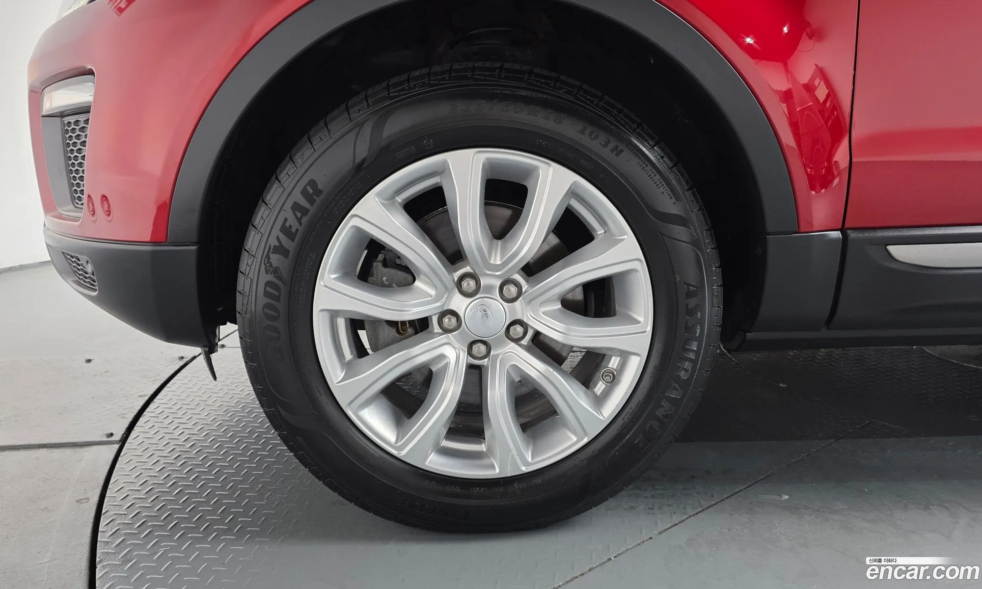 Land Rover Range Rover Evoque 2019 SALVA2BN2KH348838 — 29