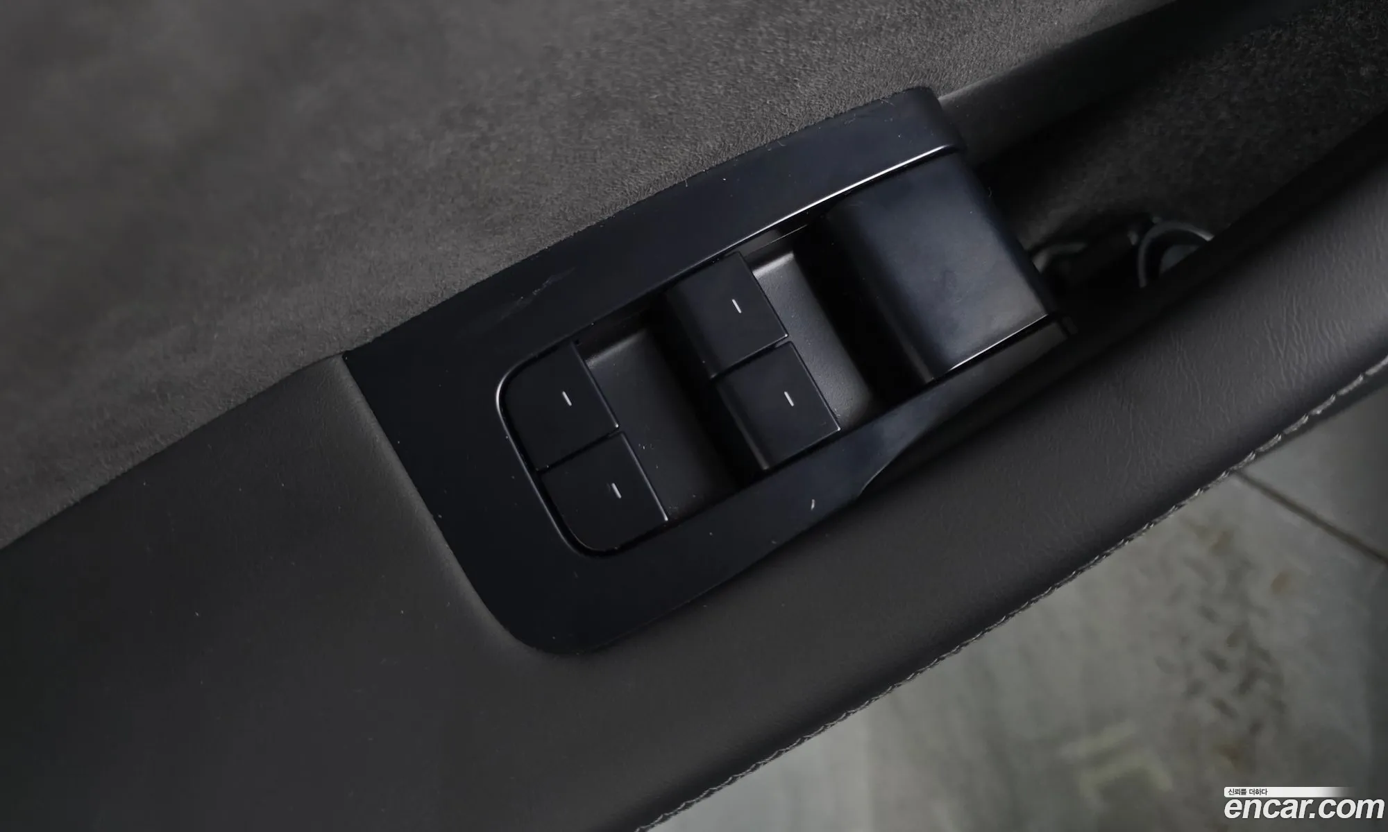 Tesla Model 3 2024 — 24
