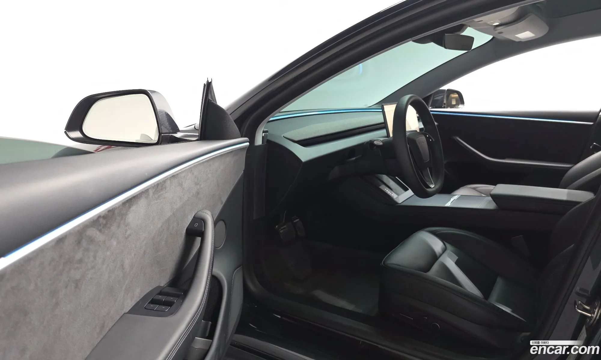 Tesla Model 3 2024 — 26