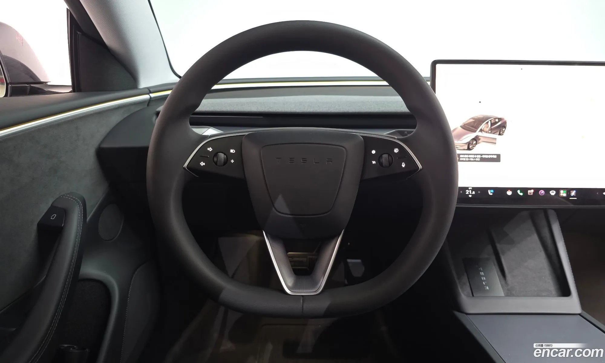Tesla Model 3 2024 — 22