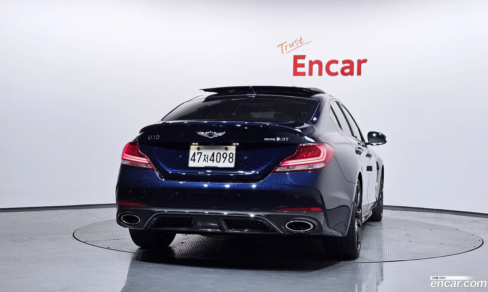 Genesis G70 2018 KMTG541EDJU010365 — 3