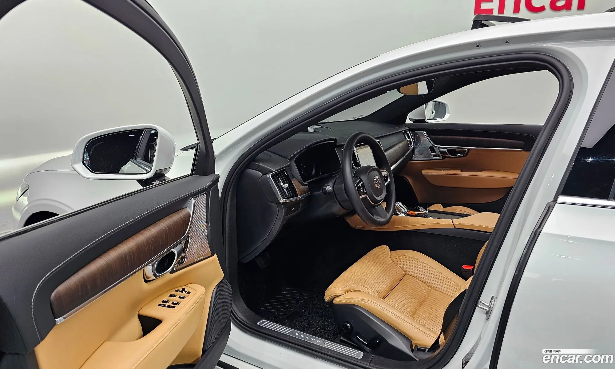 Volvo S90 2023 LVYPTL128PP341521 — 31