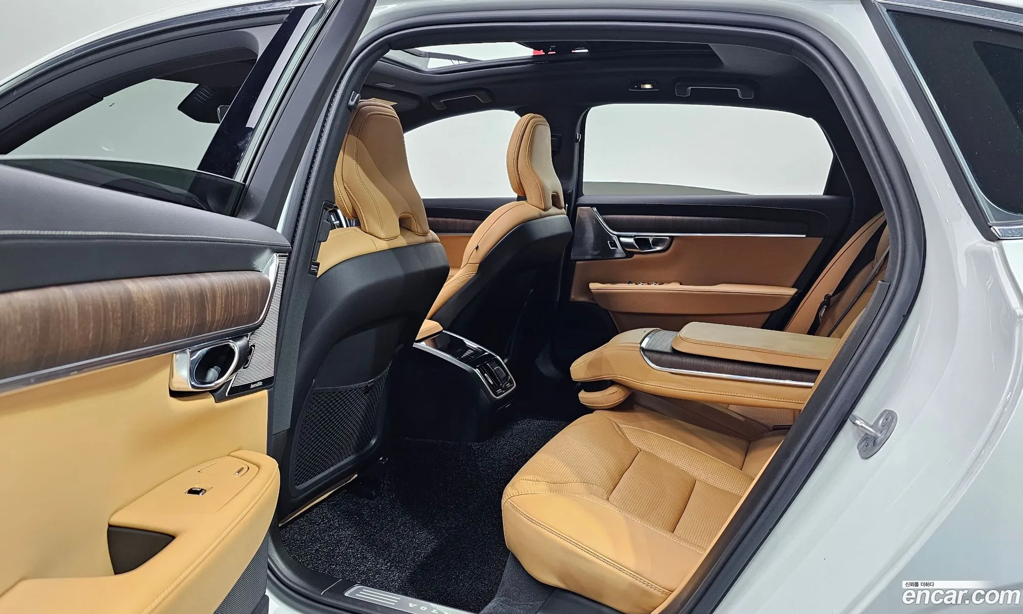 Volvo S90 2023 LVYPTL128PP341521 — 22