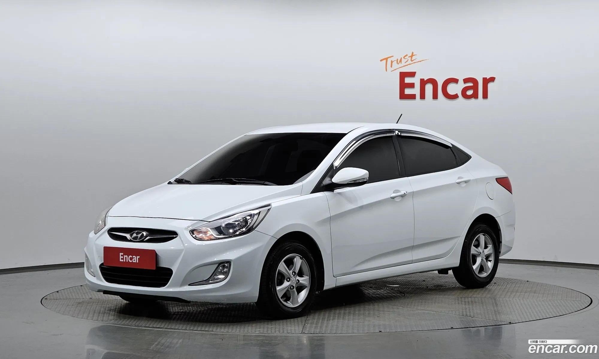 Hyundai Accent 2012 — 4