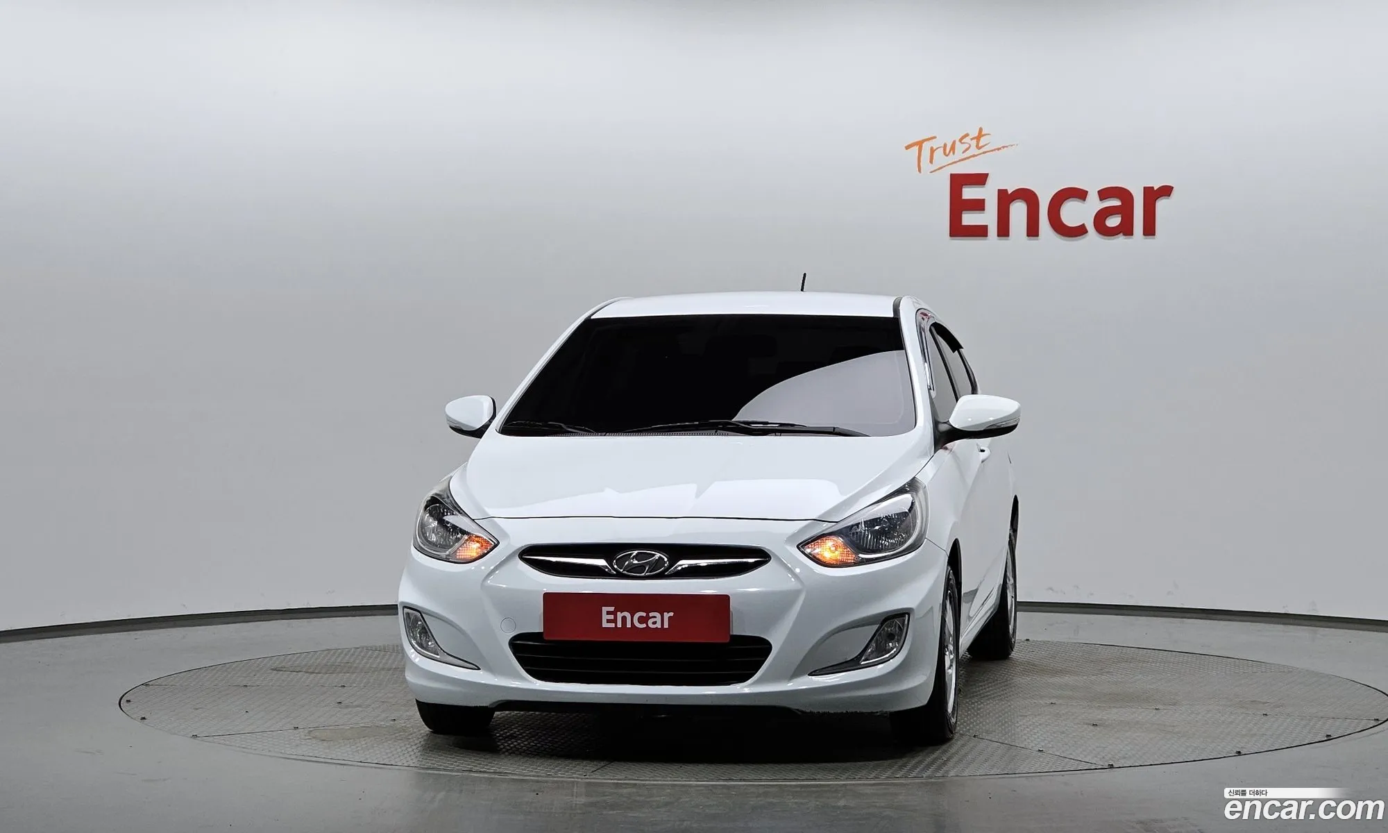 Hyundai Accent 2012 — 2