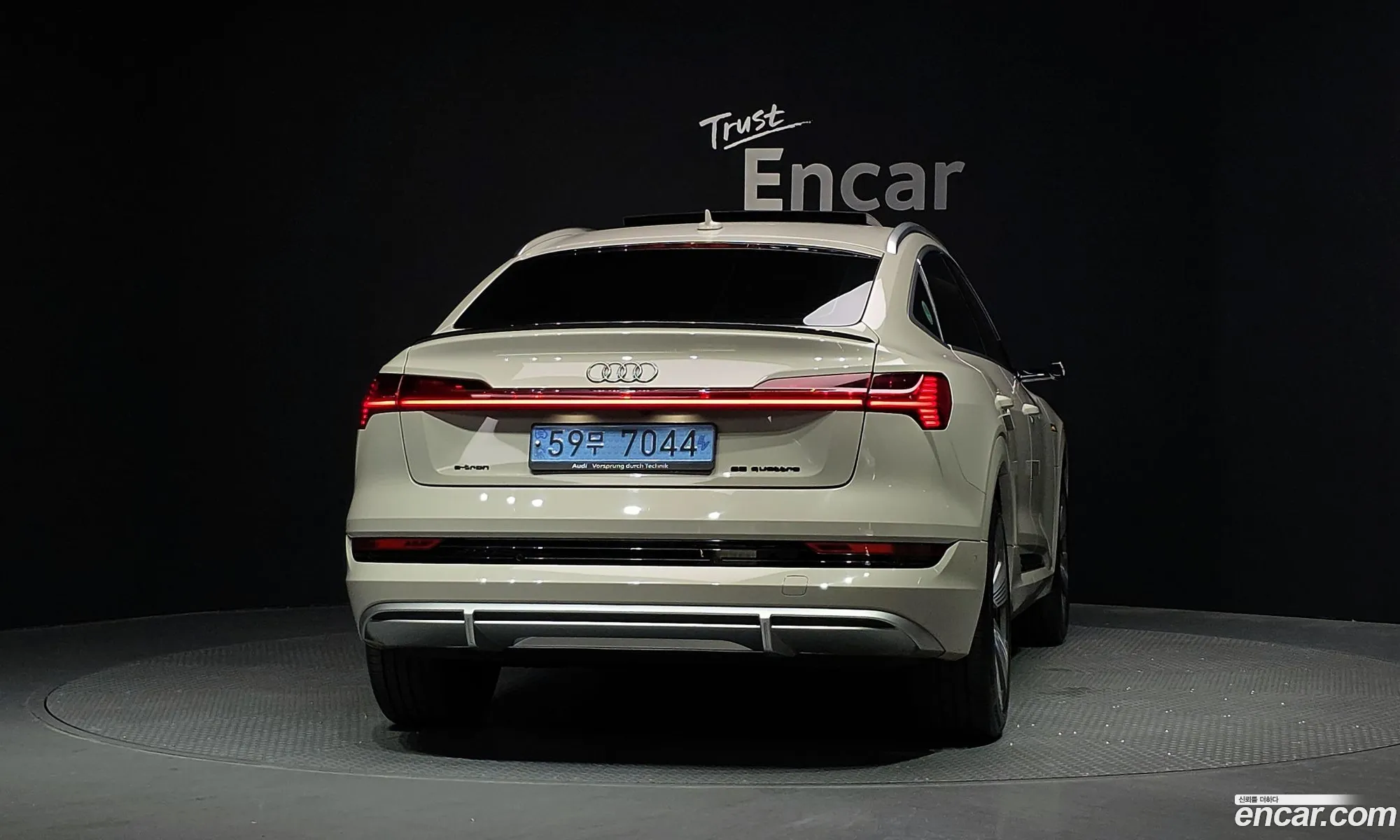 Audi e-tron 2022 — 20