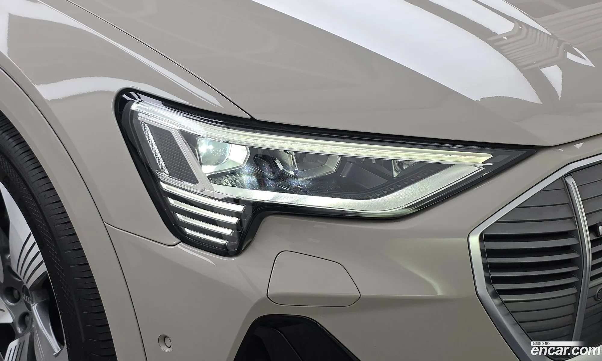 Audi e-tron 2022 — 6