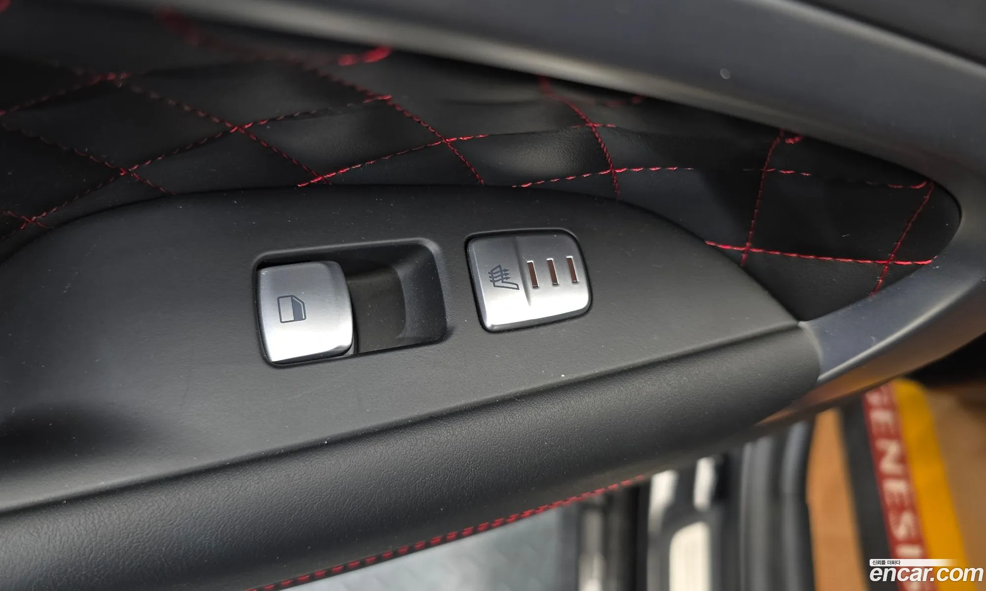 Genesis G70 2019 KMTG541EDKU036708 — 11