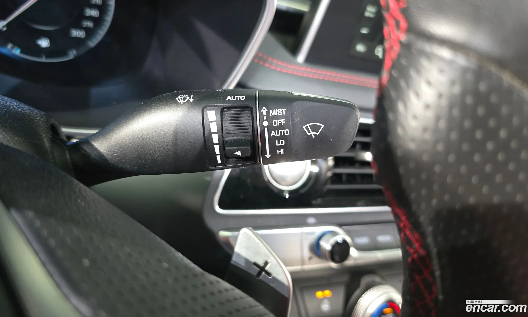 Genesis G70 2019 KMTG541EDKU036708 — 9
