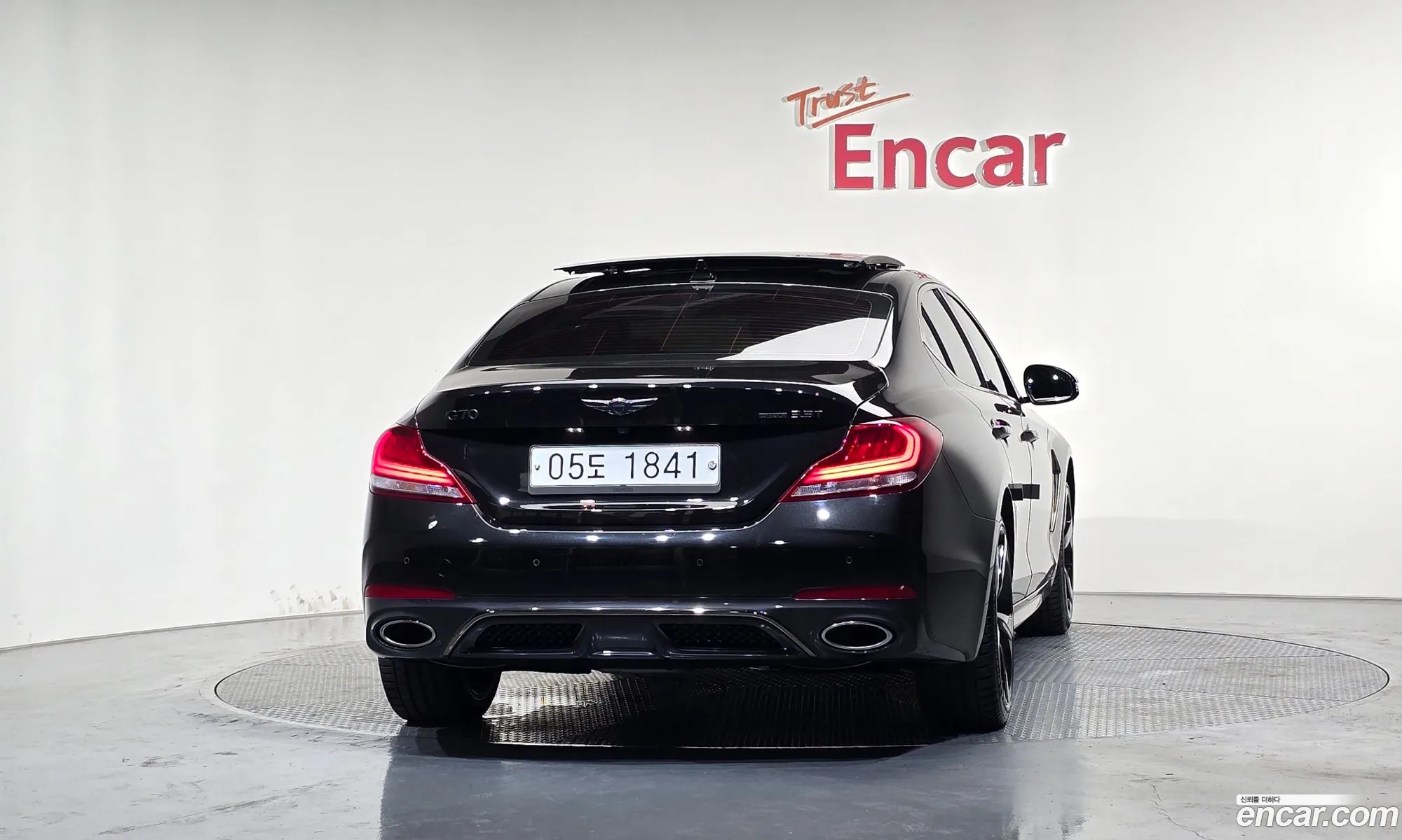 Genesis G70 2019 KMTG541EDKU036708 — 18