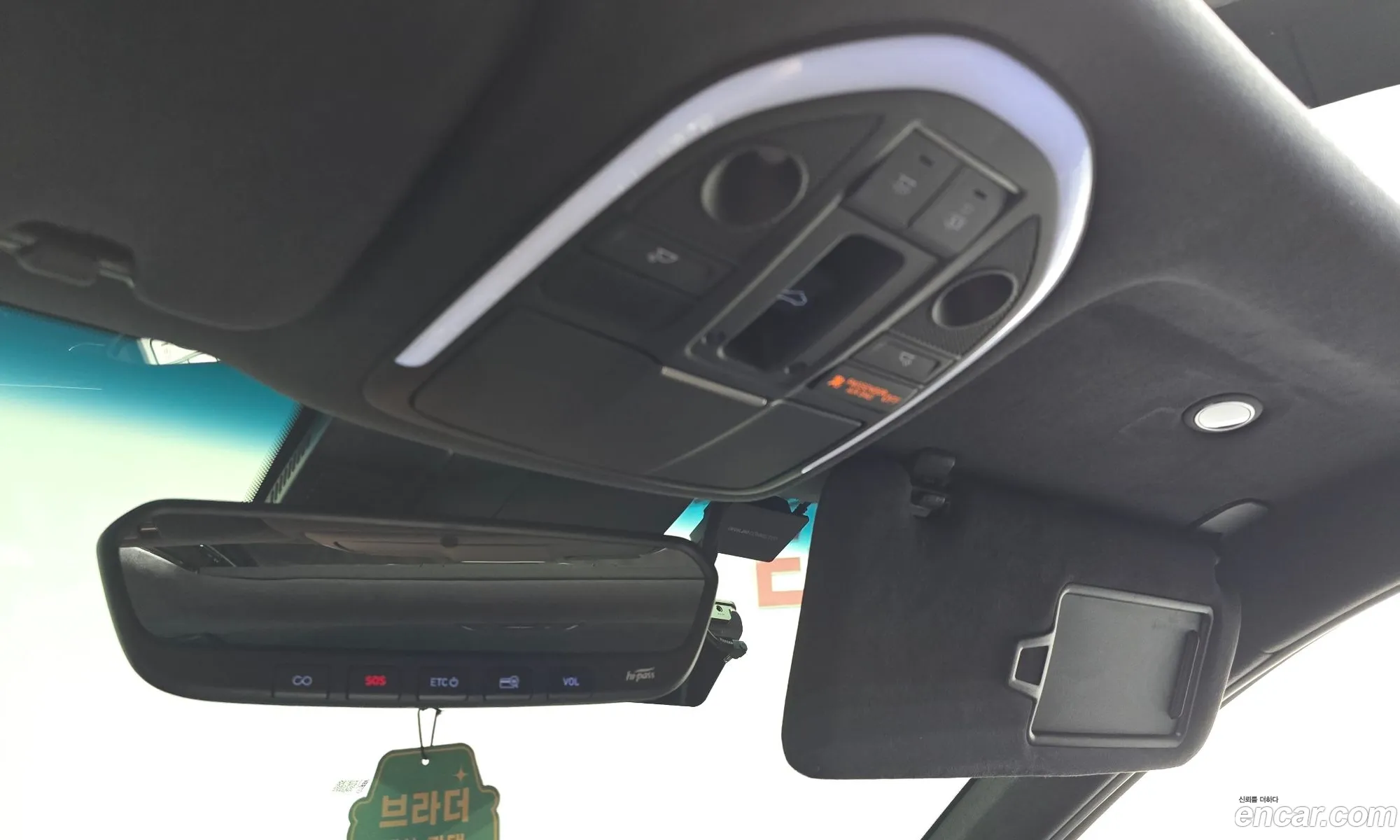 Genesis G70 2019 KMTG541EDKU036708 — 14