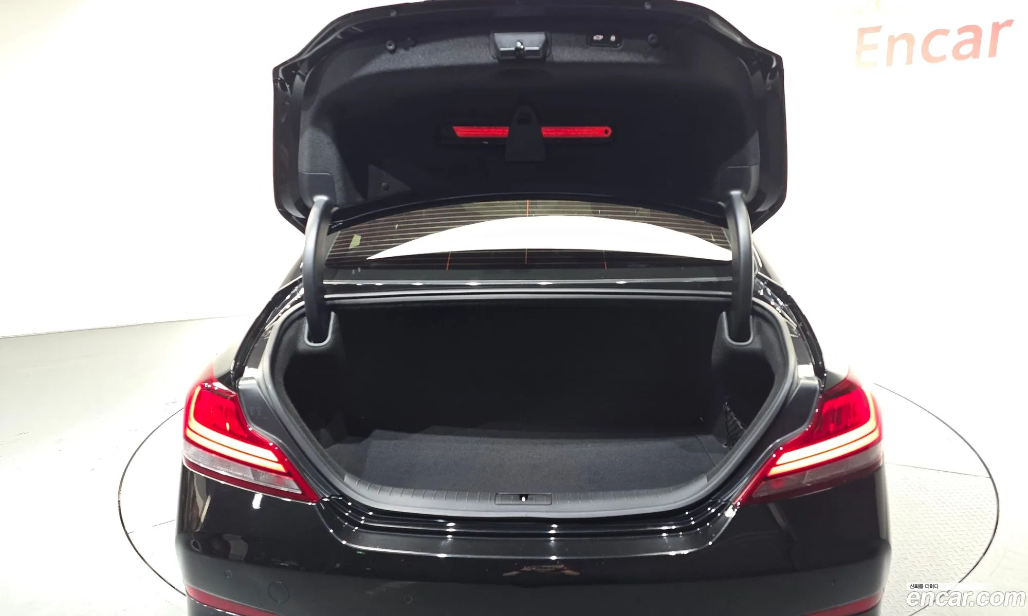 Genesis G70 2019 KMTG541EDKU036708 — 15
