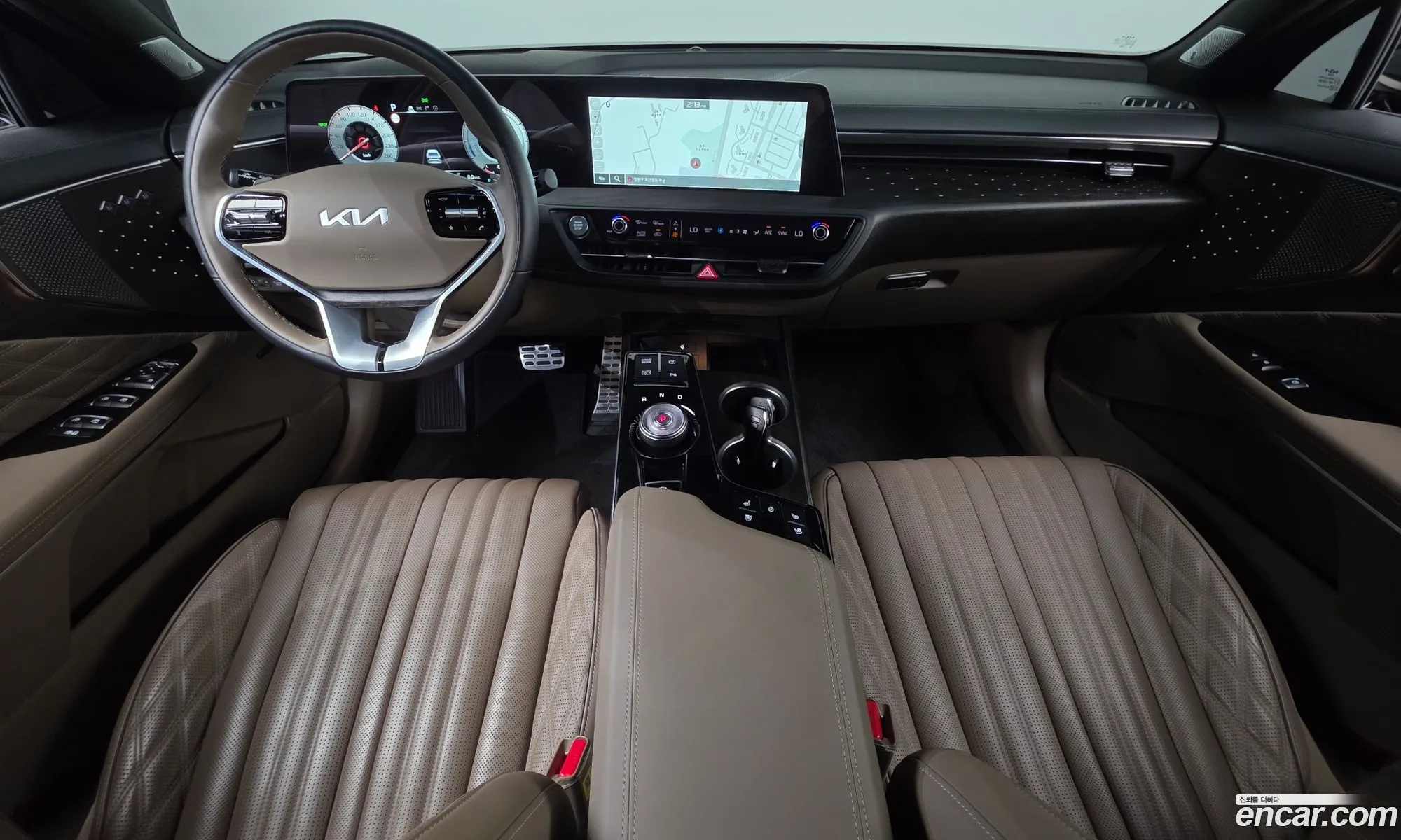 Kia K8 Hybrid 2023 — 3