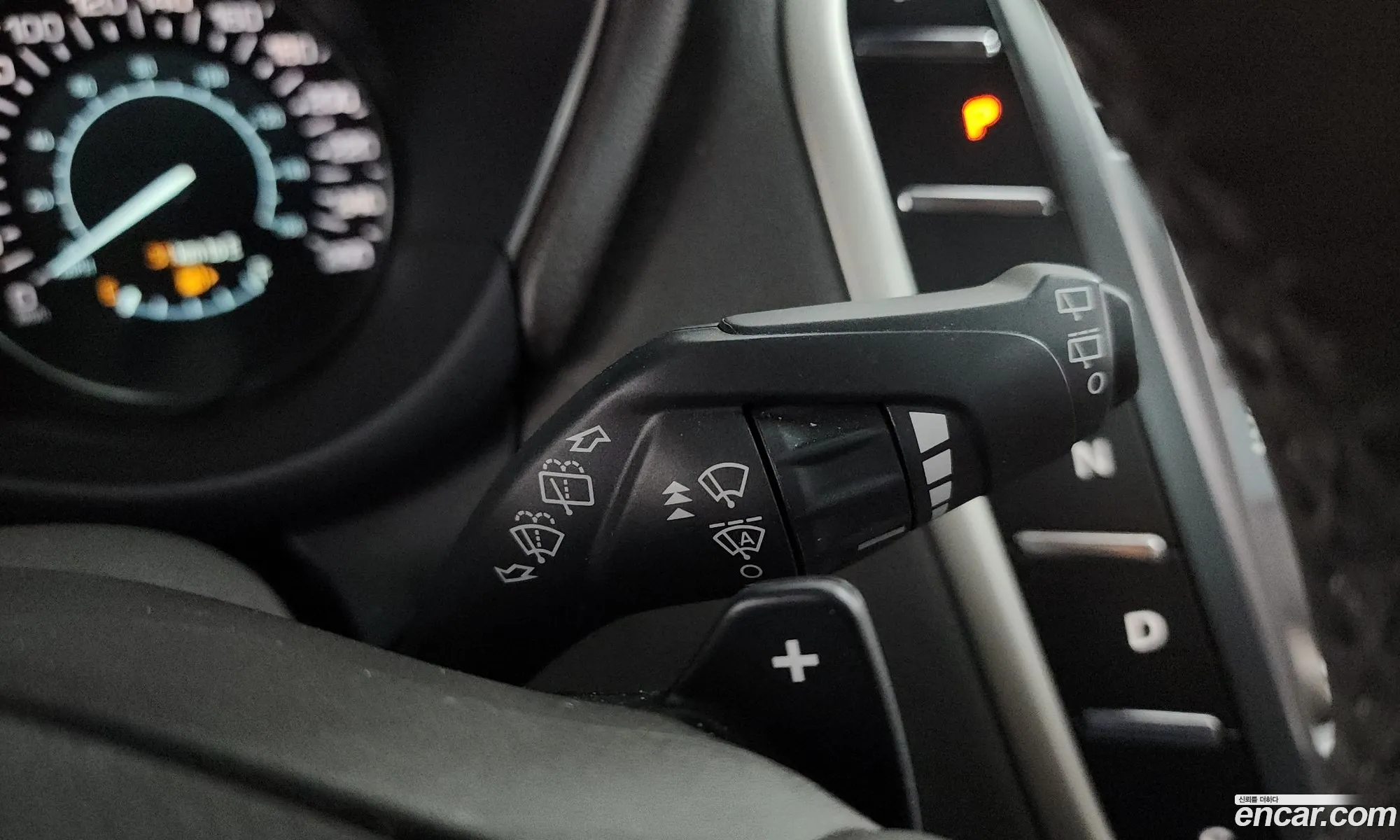 Lincoln MKC 2018 5LMCJ3D92KUL07226 — 15