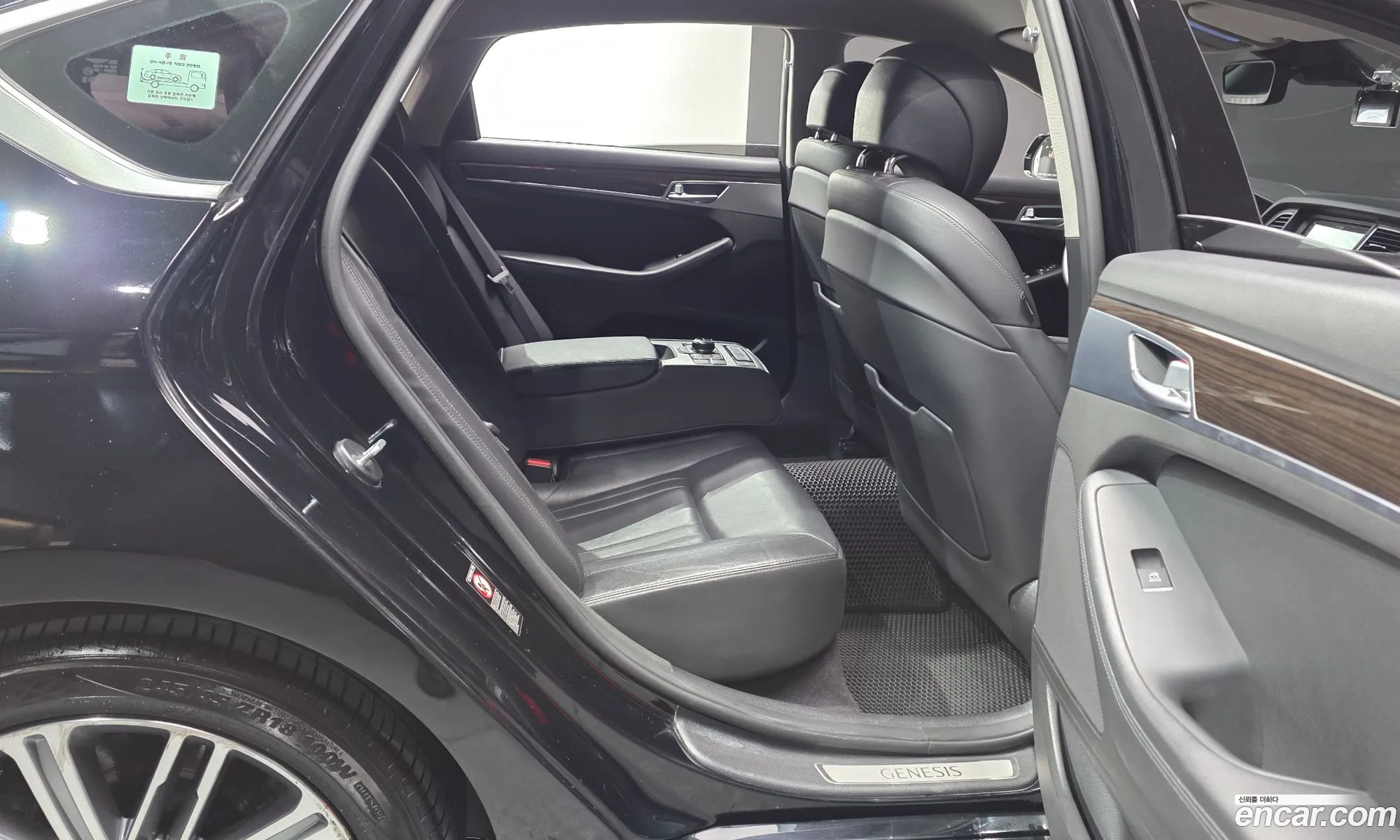 Genesis G80 2017 KMHGL41DDHU214032 — 26