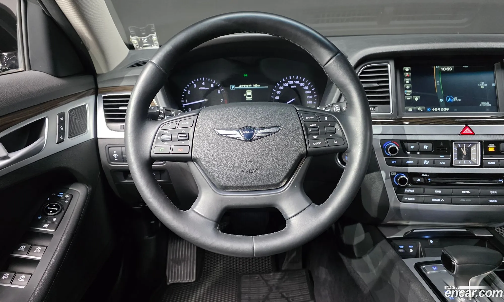 Genesis G80 2017 KMHGL41DDHU214032 — 28