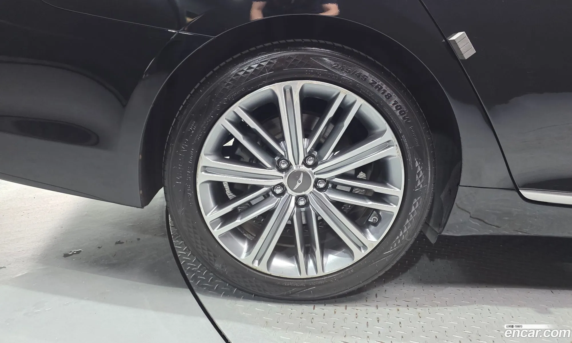 Genesis G80 2017 KMHGL41DDHU214032 — 22