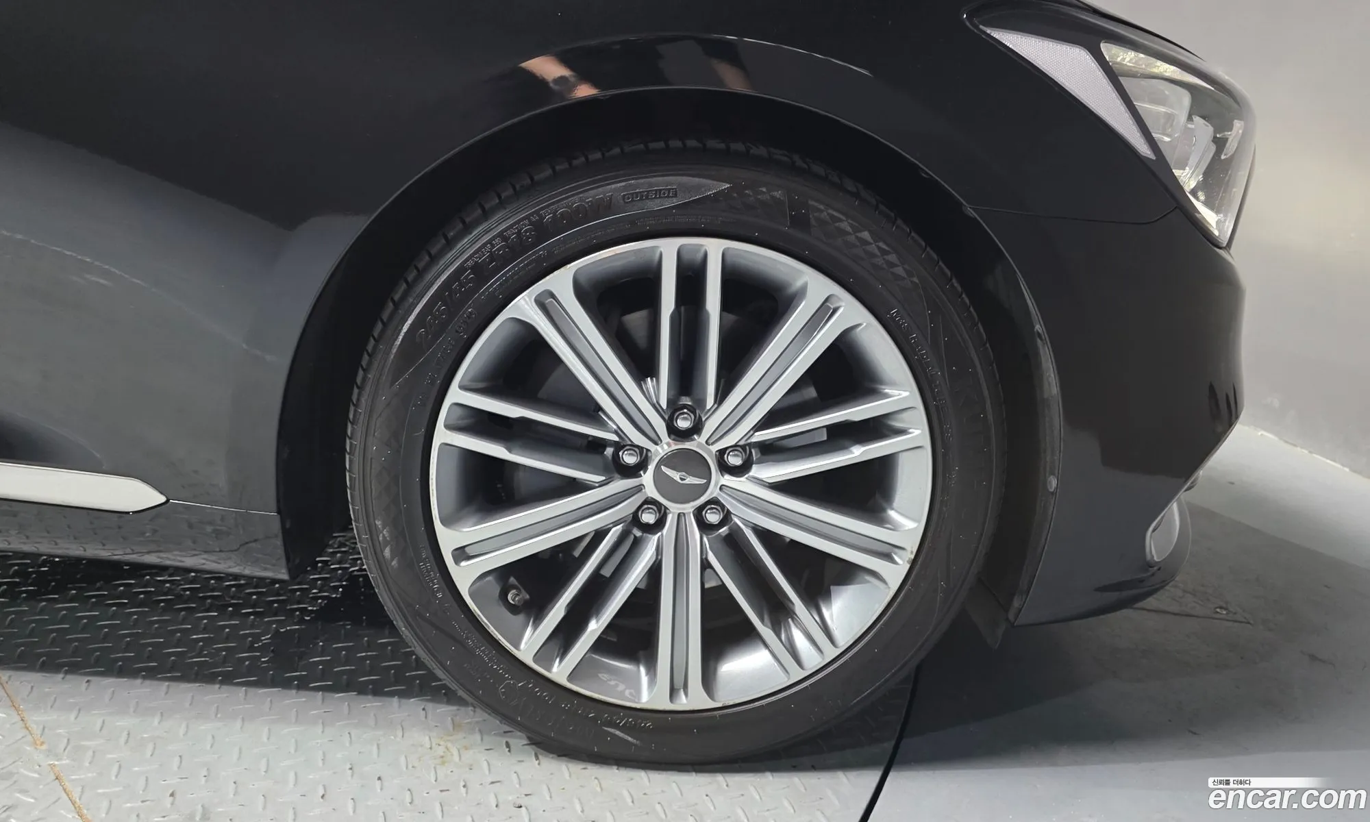 Genesis G80 2017 KMHGL41DDHU214032 — 6
