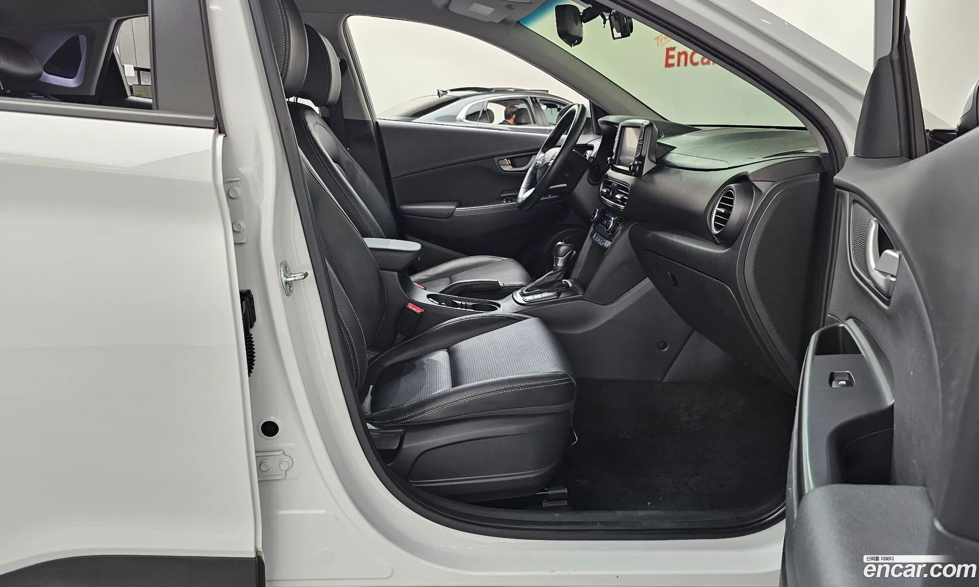 Hyundai Kona 2017 — 13