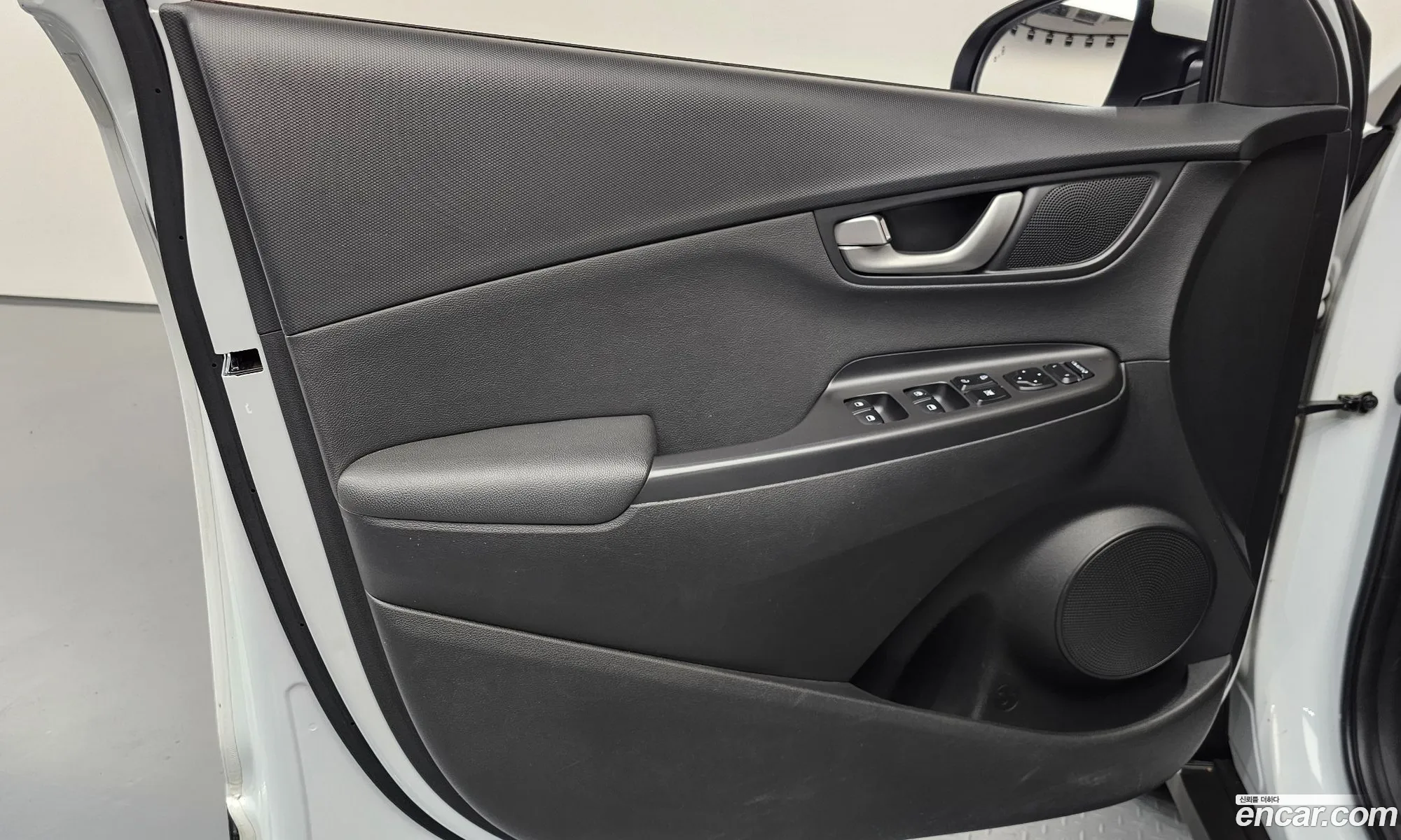Hyundai Kona 2017 — 25