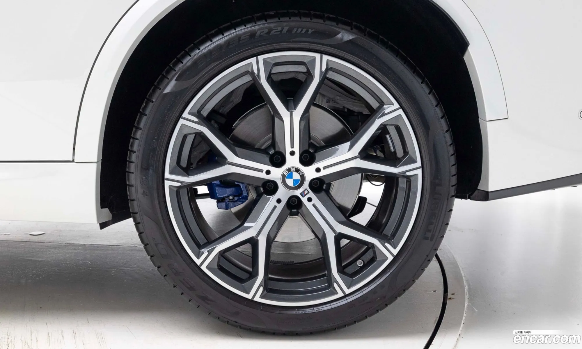 BMW X5 2025 — 14