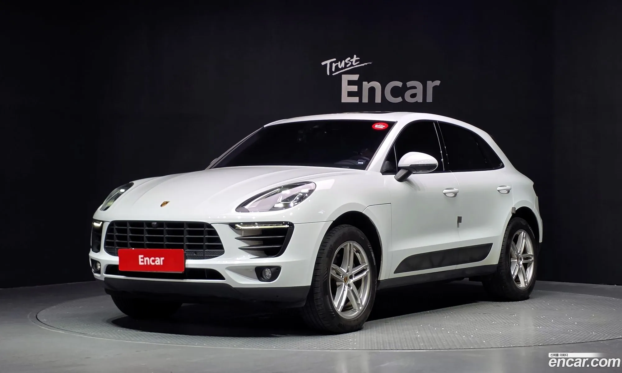 Porsche Macan 2018 WP1AA2952JLB25740 — 15