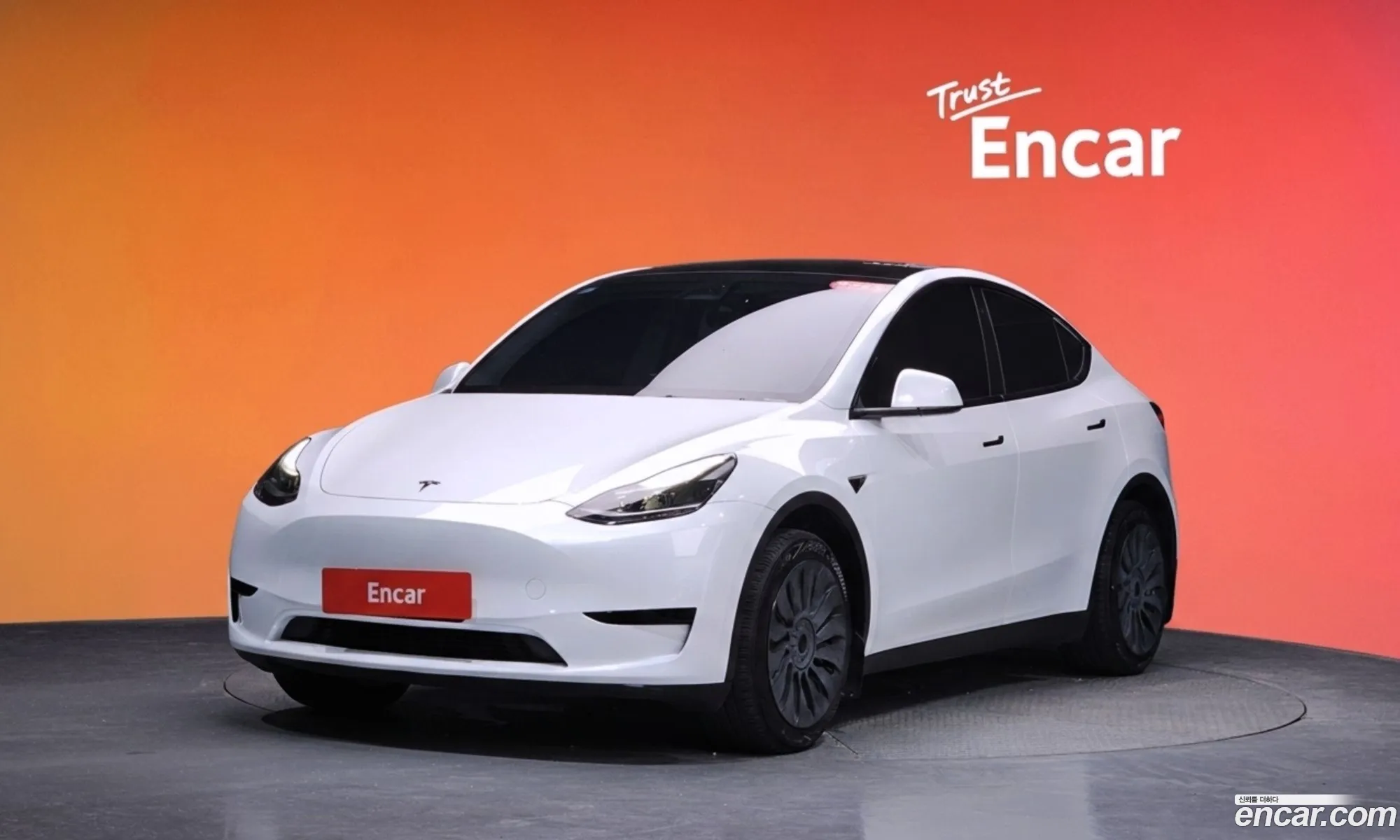 Tesla Model Y 2024 — 13