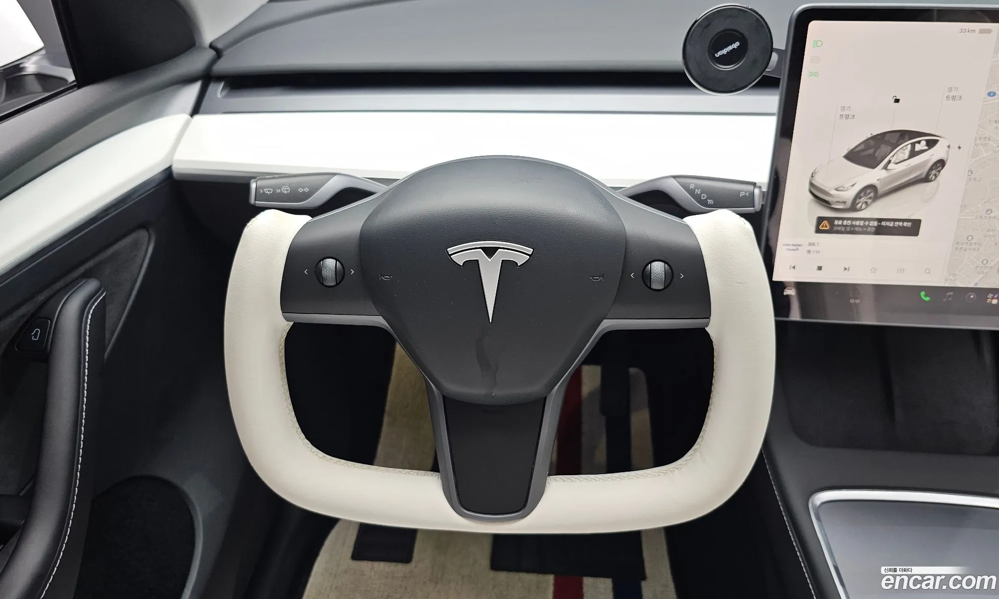Tesla Model Y 2024 — 9