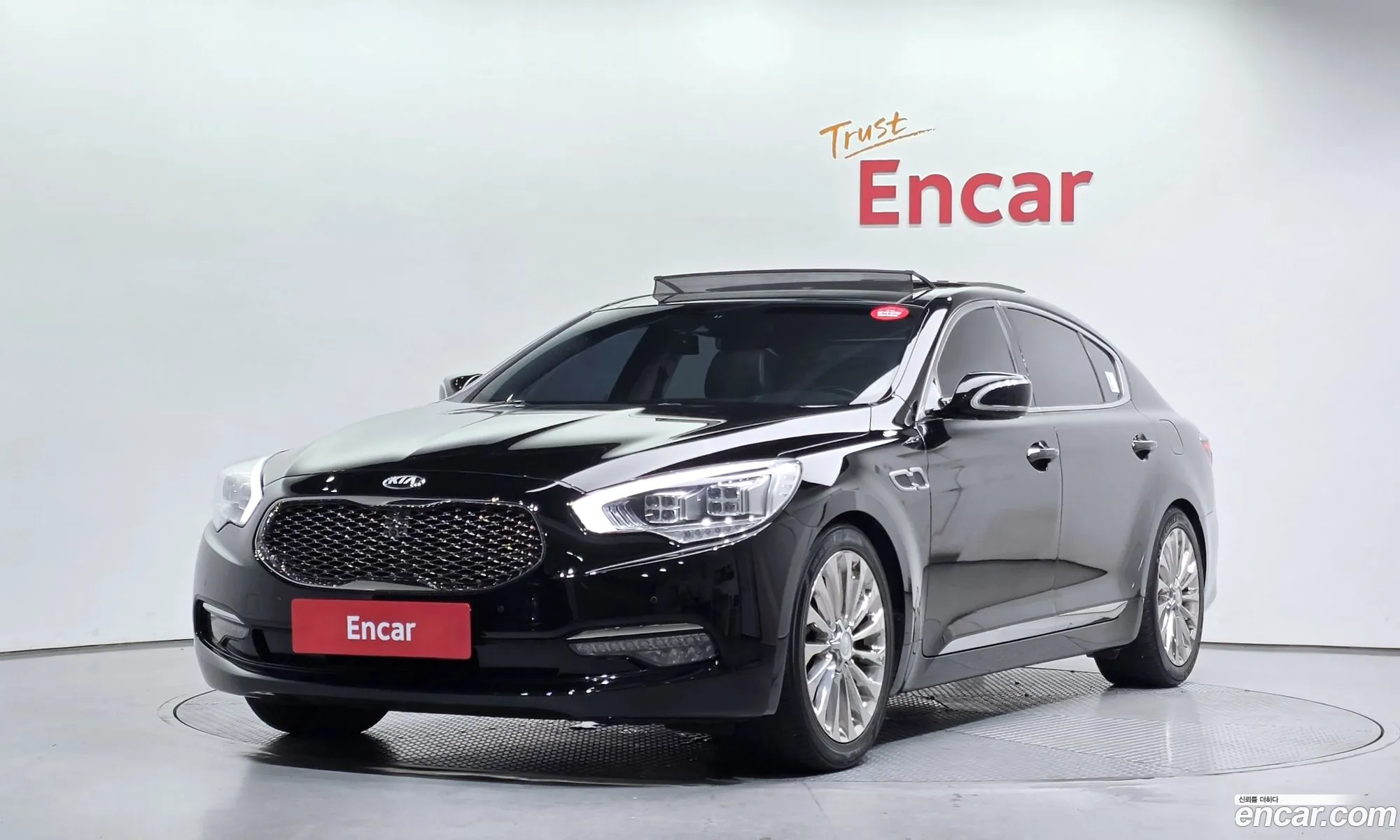 Kia K9 2017 KNALU413BJS037038 — 2
