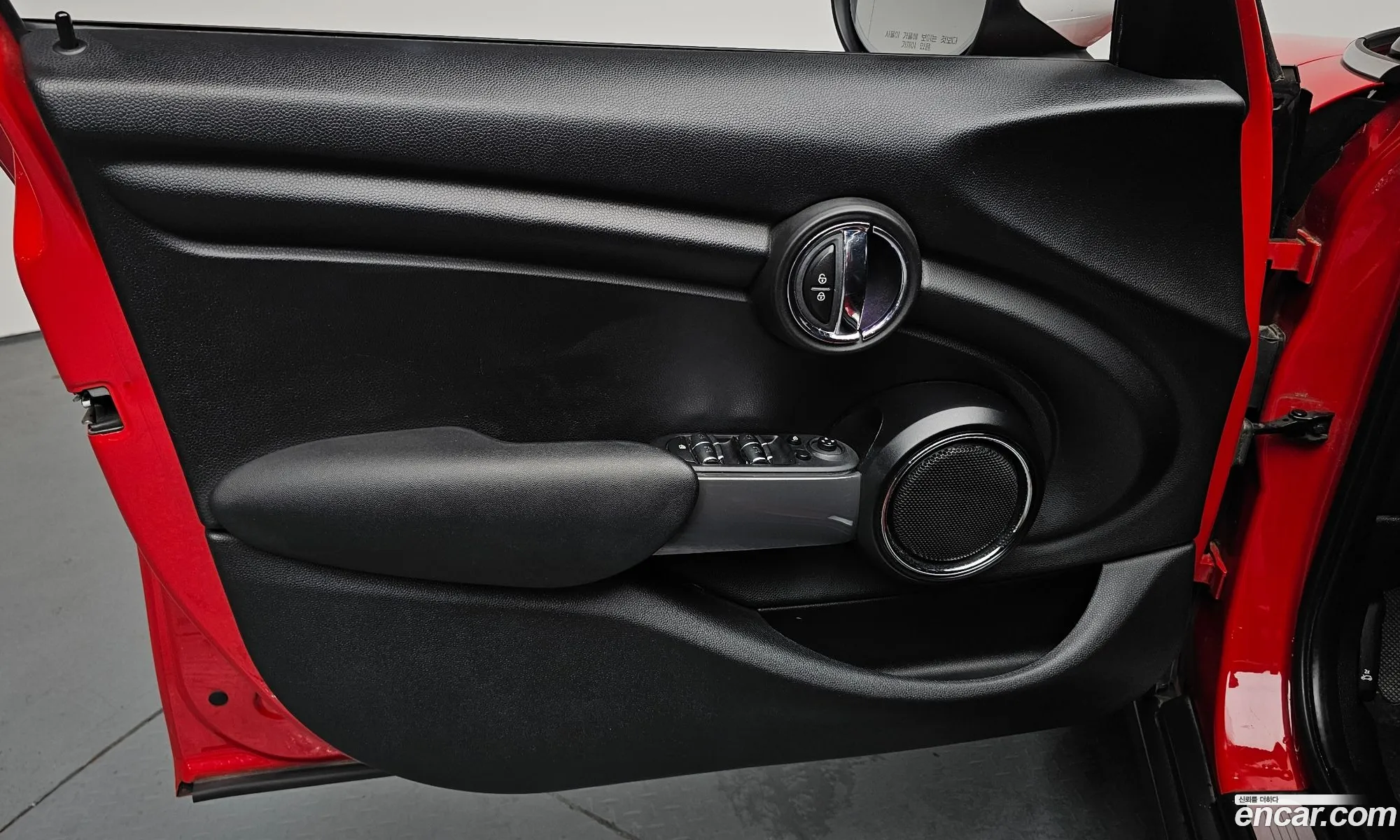 Mini Cooper 2020 — 32