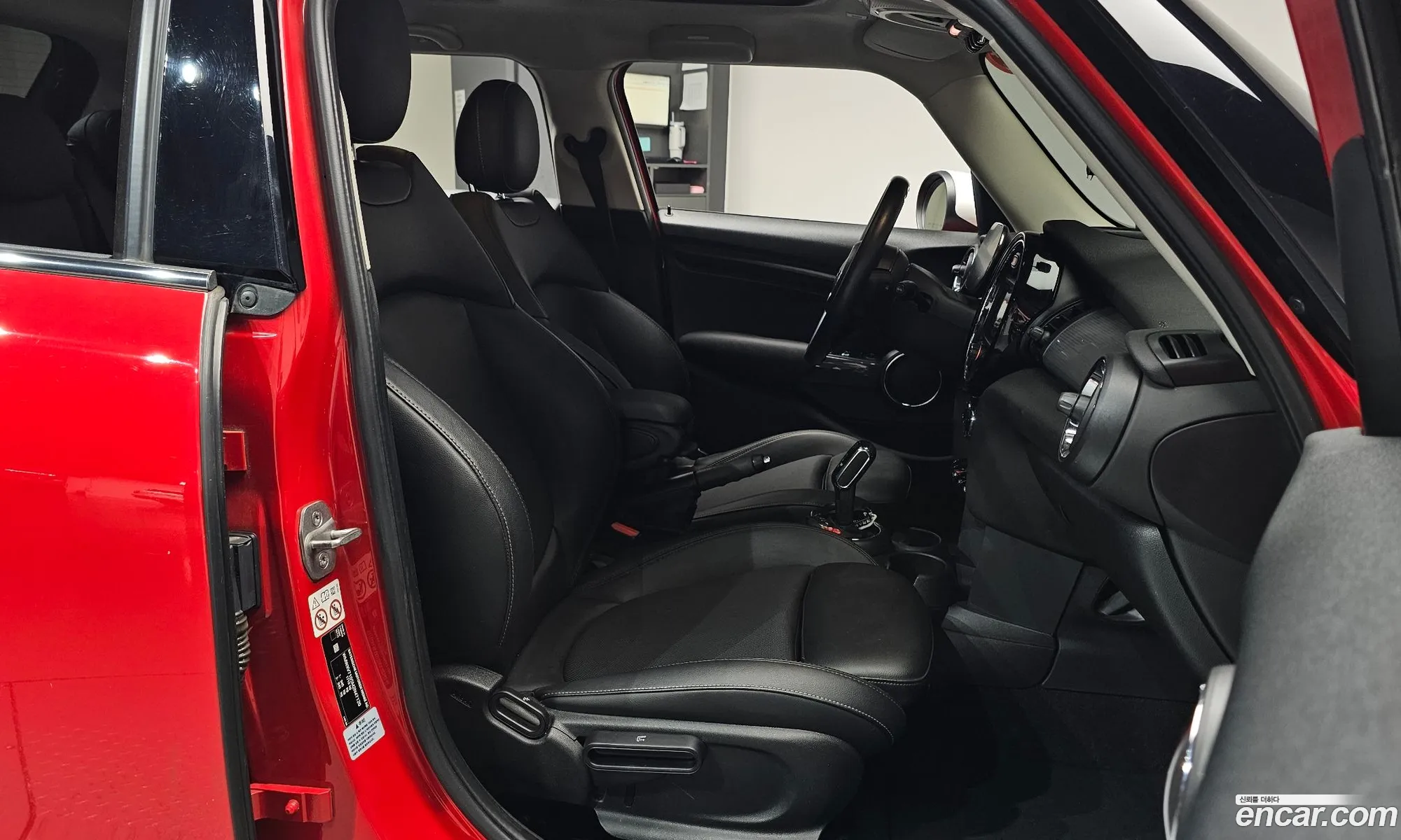 Mini Cooper 2020 — 3
