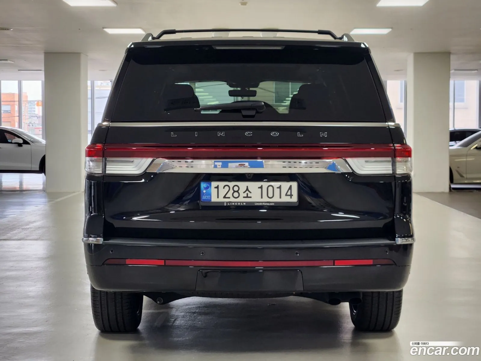Lincoln Navigator 2023 — 9
