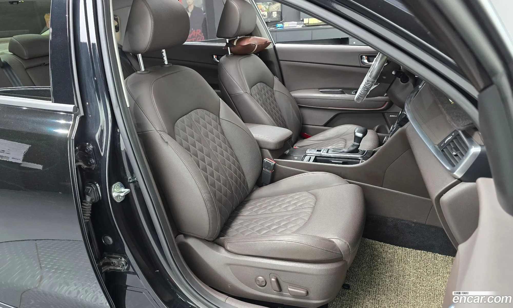 Kia K5 2018 KNAGW411BKA263317 — 31