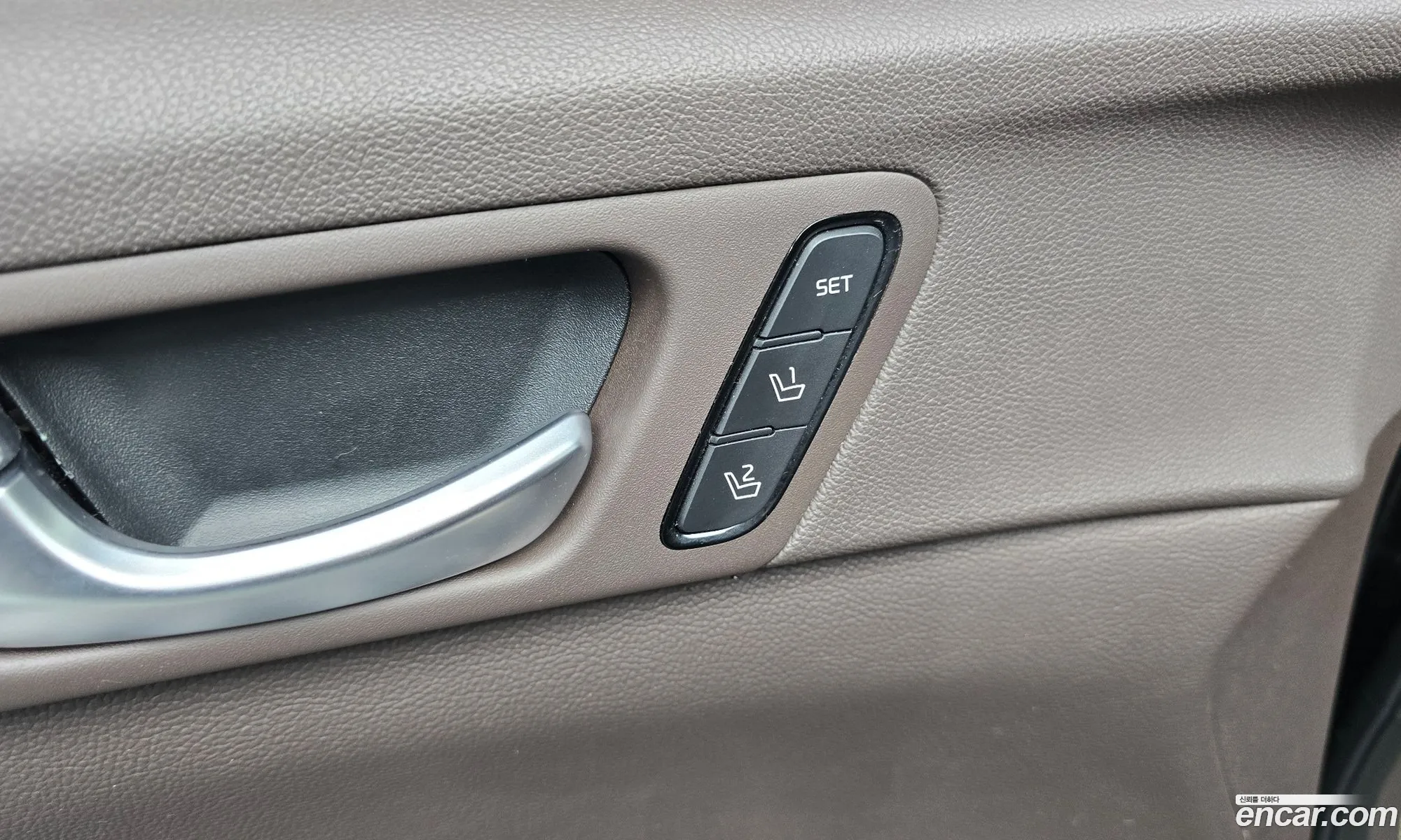 Kia K5 2018 KNAGW411BKA263317 — 8