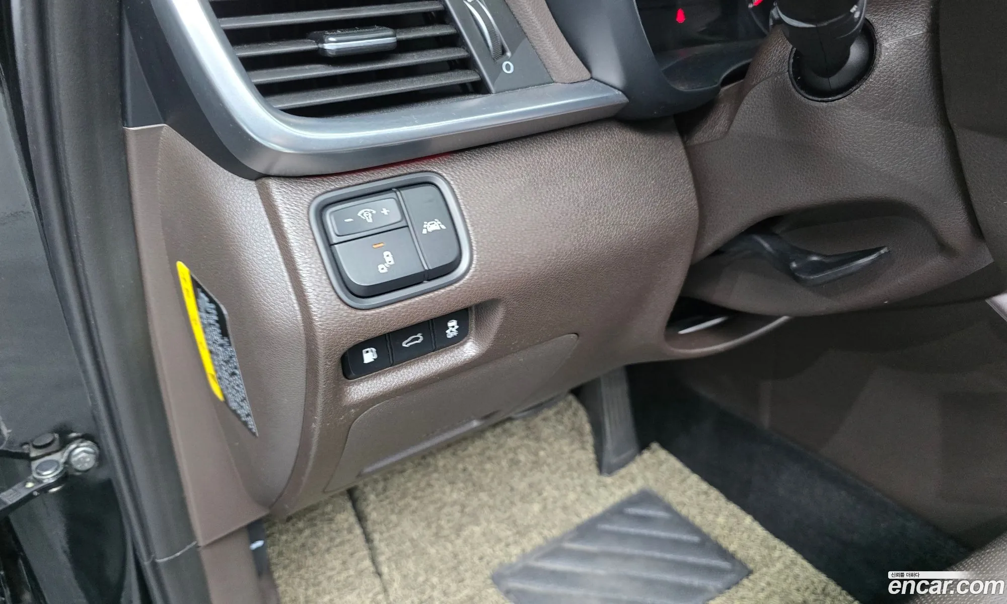 Kia K5 2018 KNAGW411BKA263317 — 3