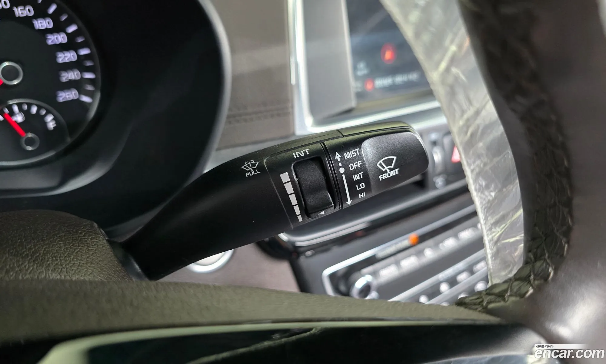 Kia K5 2018 KNAGW411BKA263317 — 33