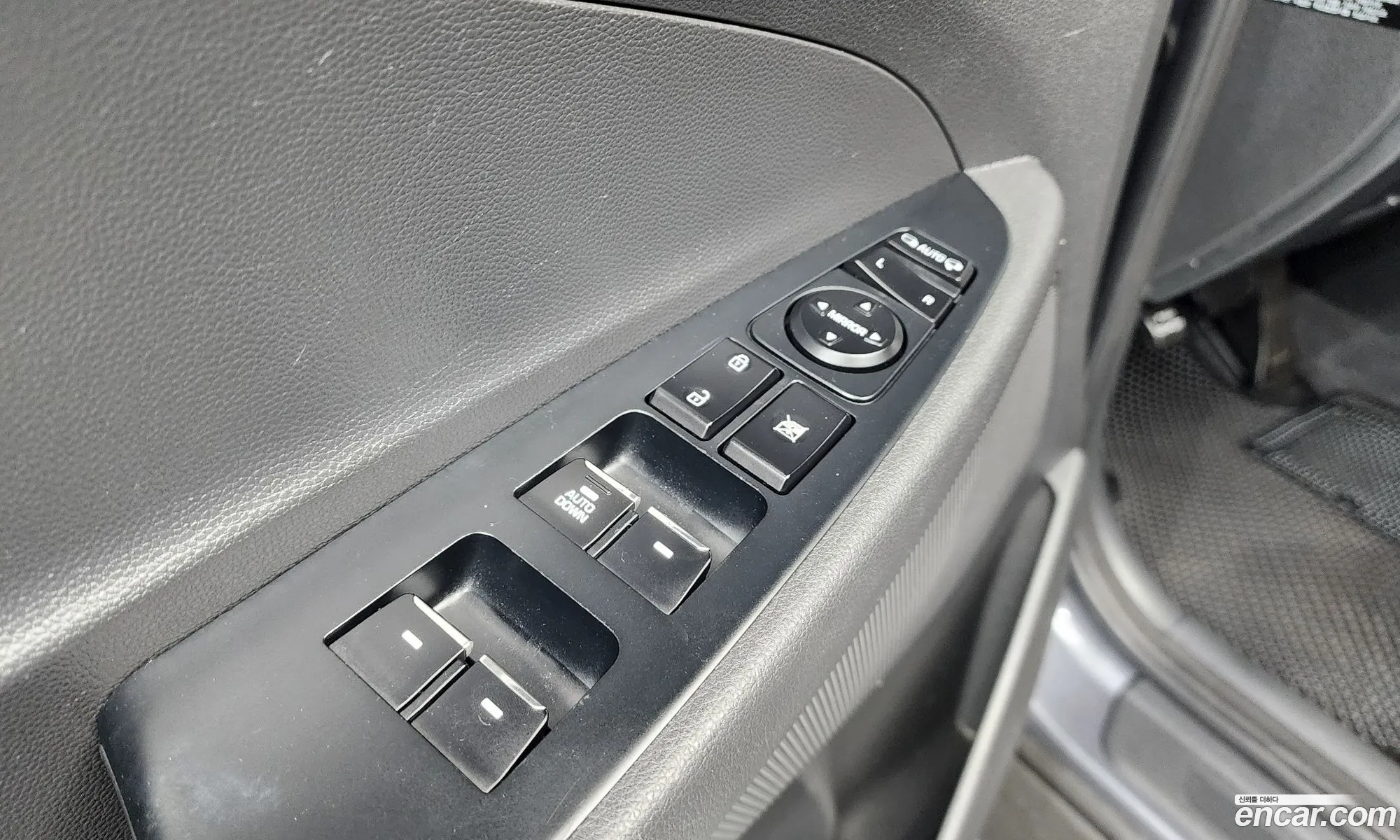 Hyundai Tucson 2015 KMHJ281ABGU150227 — 17