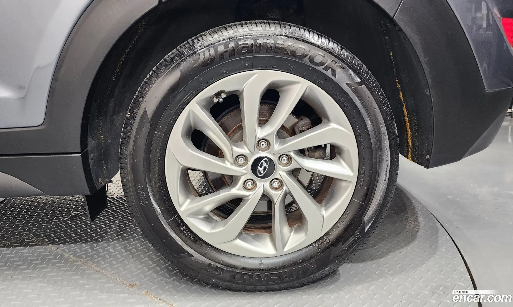 Hyundai Tucson 2015 KMHJ281ABGU150227 — 27