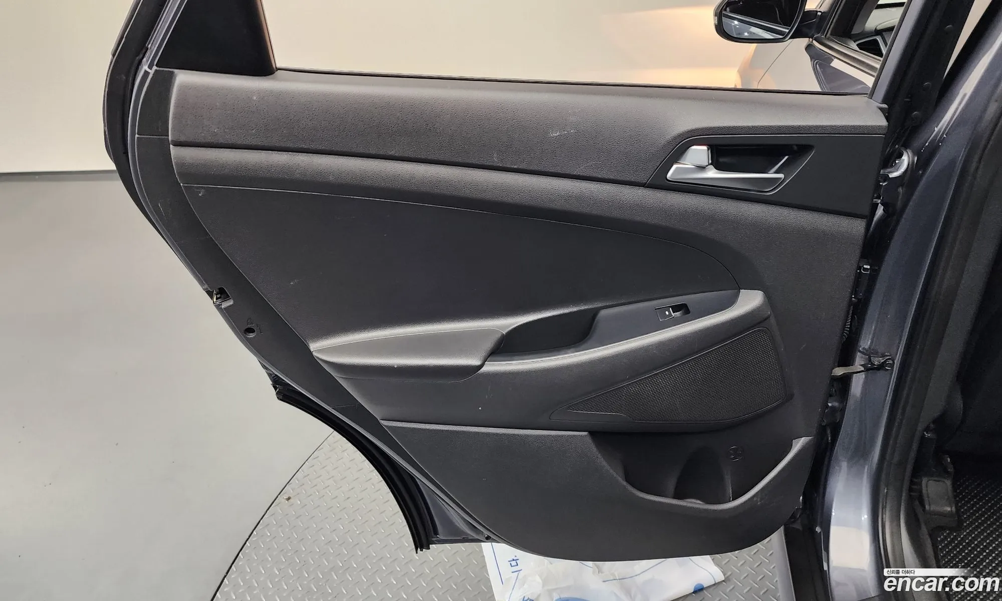Hyundai Tucson 2015 KMHJ281ABGU150227 — 30