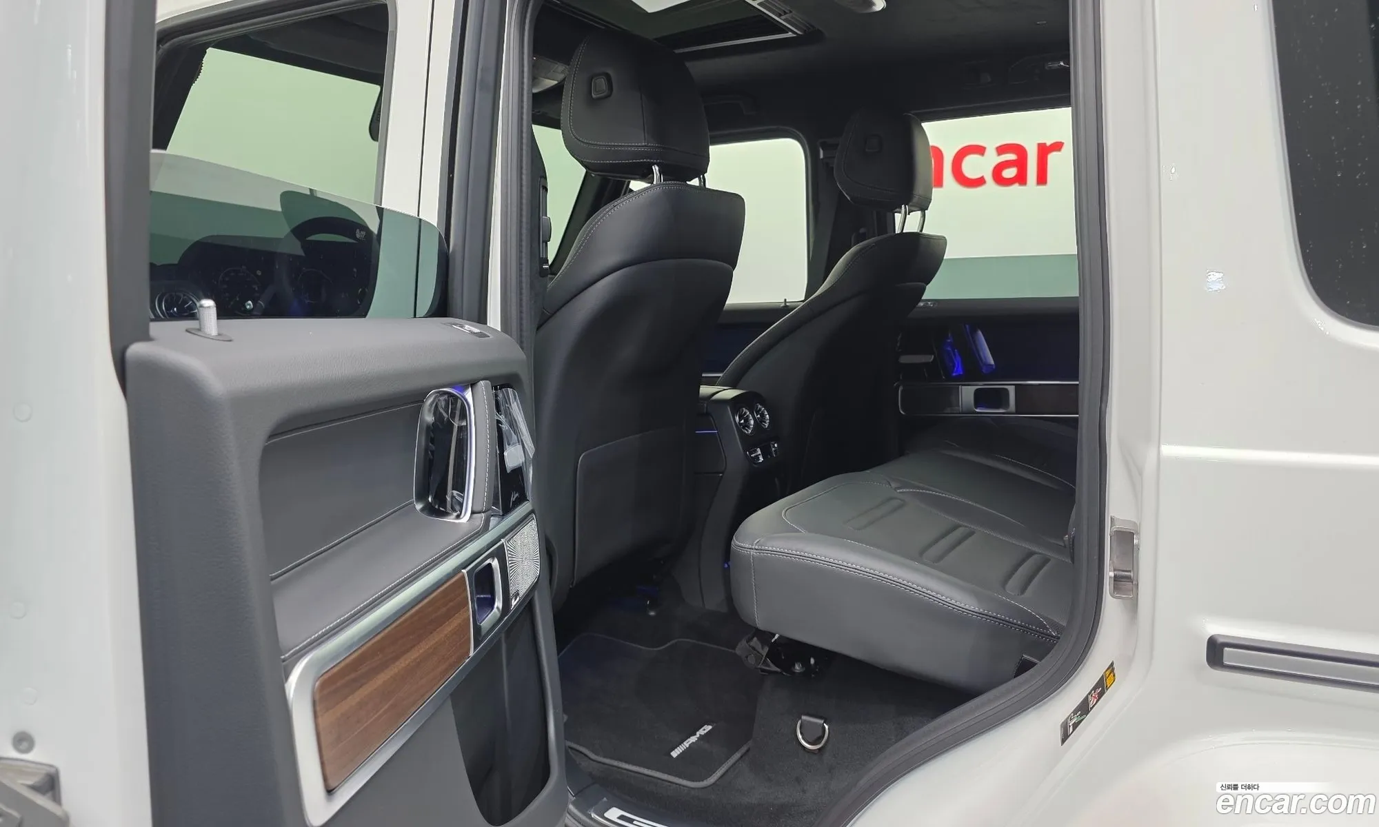 Mercedes-Benz G-Class W465 2026 — 14